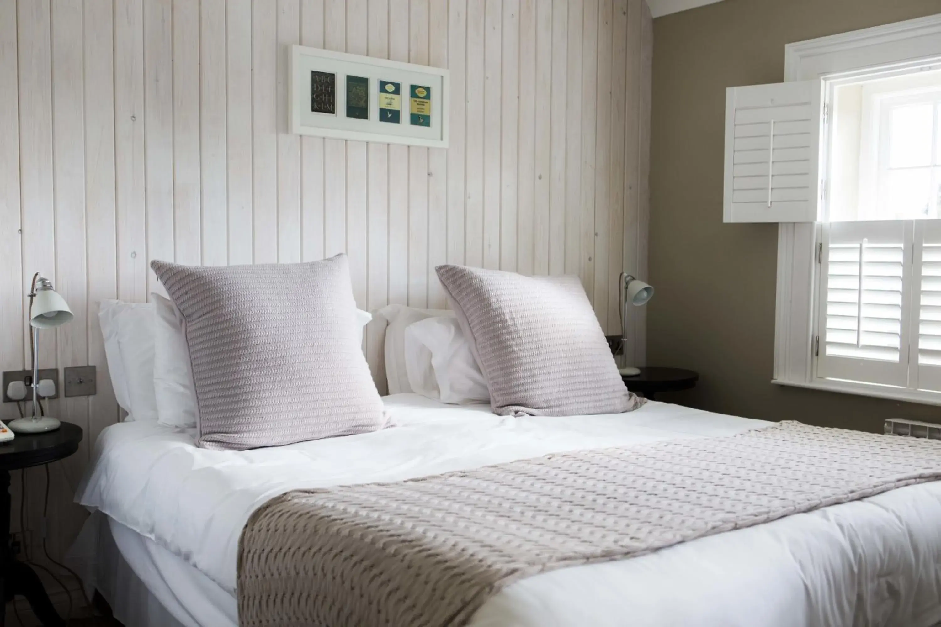 Double Room - single occupancy in Les Douvres Hotel Double Room - single occupancy in Les Douvres Hotel