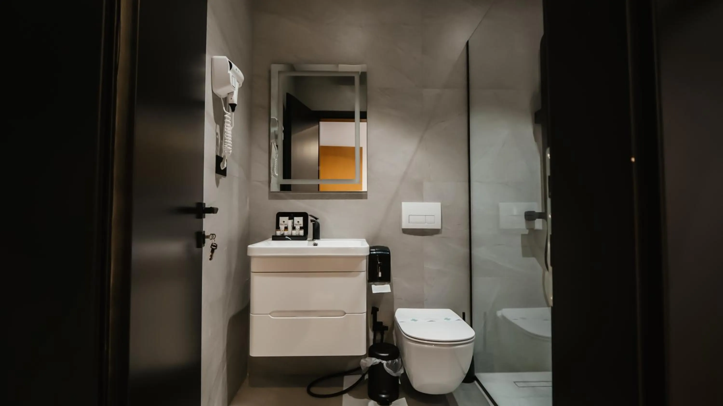 Toilet in BAZ'HUR Boutique Hotel