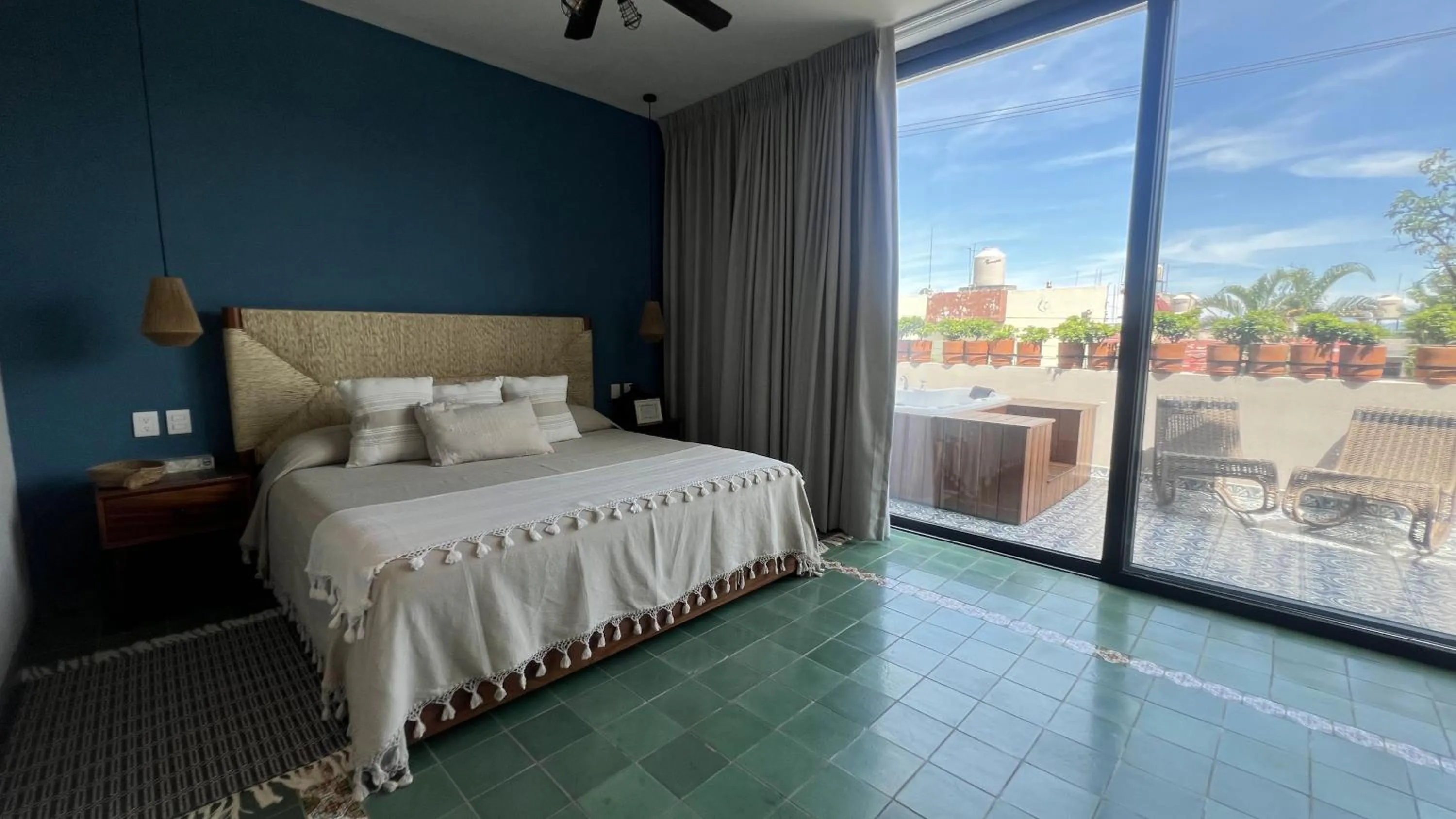 Balcony/Terrace, Bed in Hotel Boutique Gloriagave