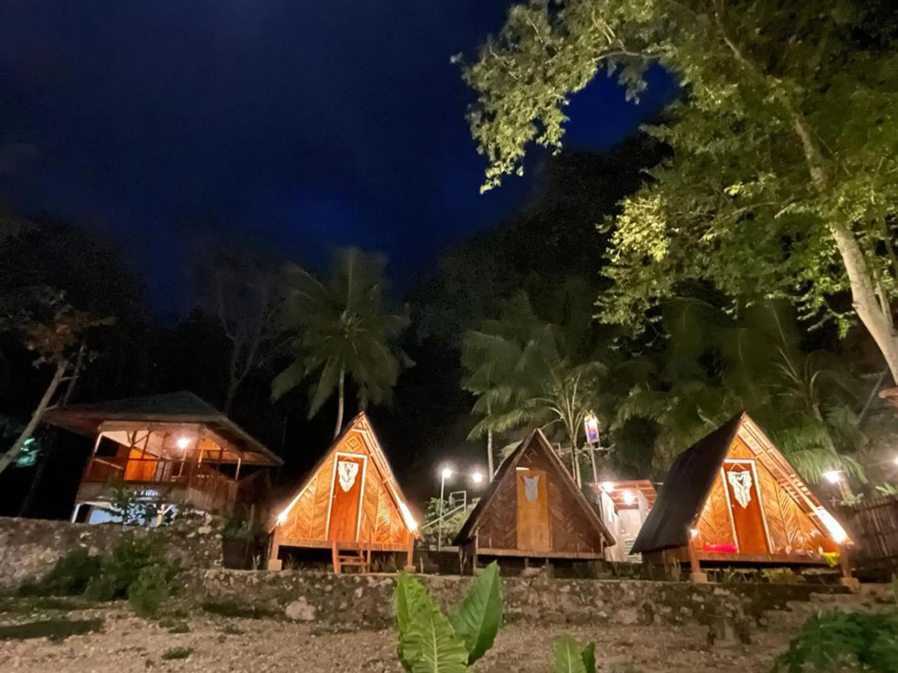 Bedroom in Hagdan Reef Dive Spot by HiveRooms Bedroom in Hagdan Reef Dive Spot by HiveRooms