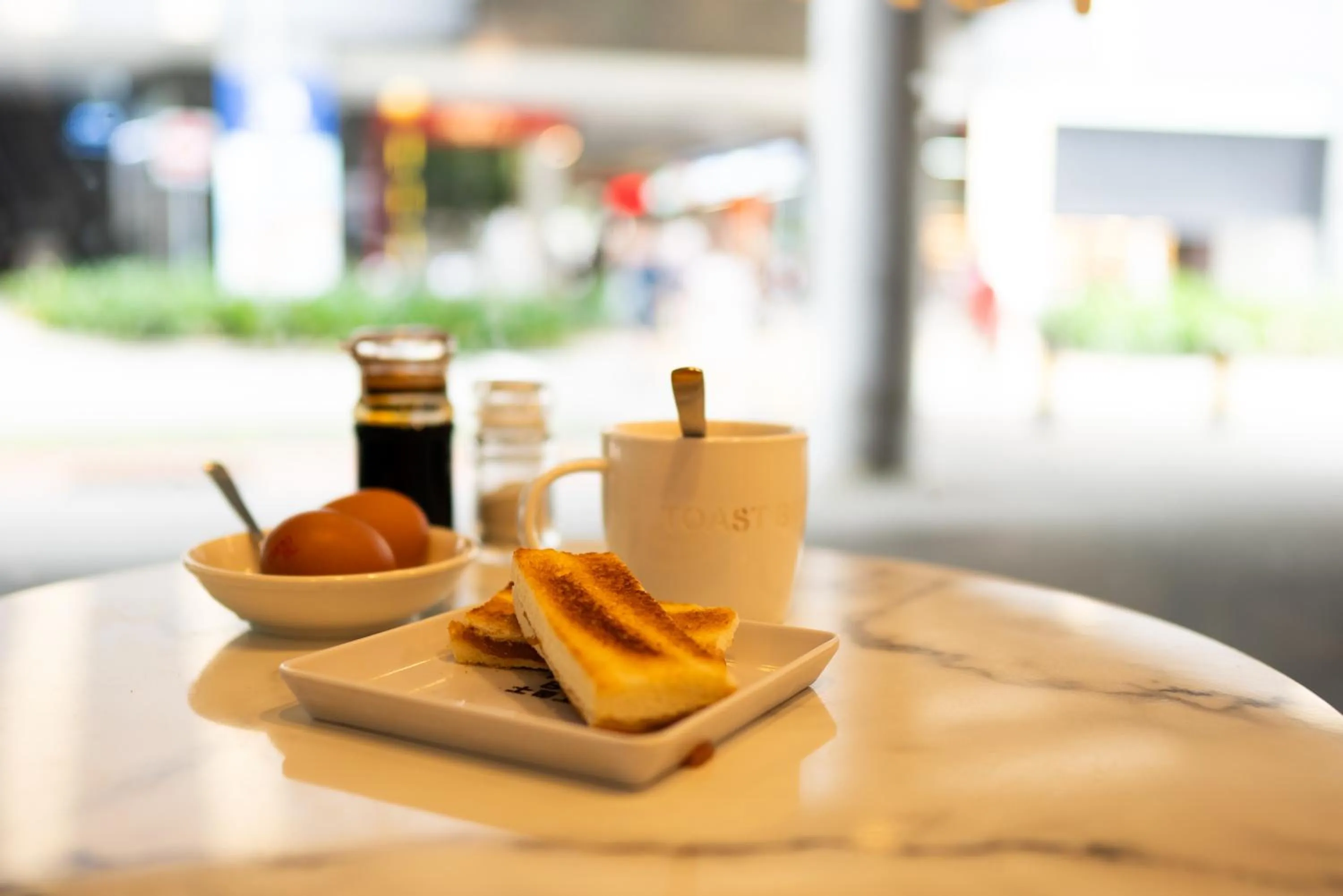 Restaurant/places to eat in Code Hostel at Lavender