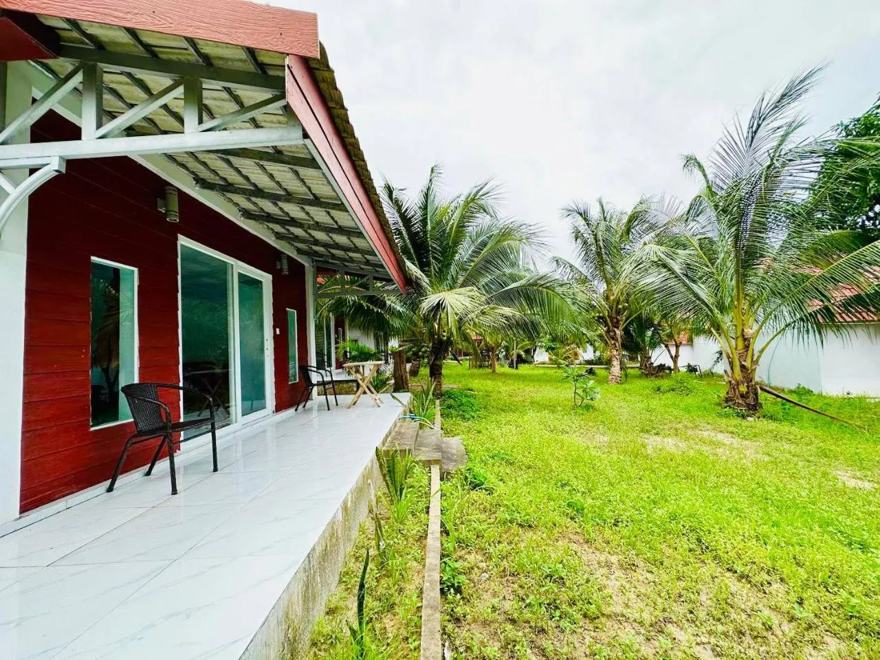 Romny cozy bay Resort