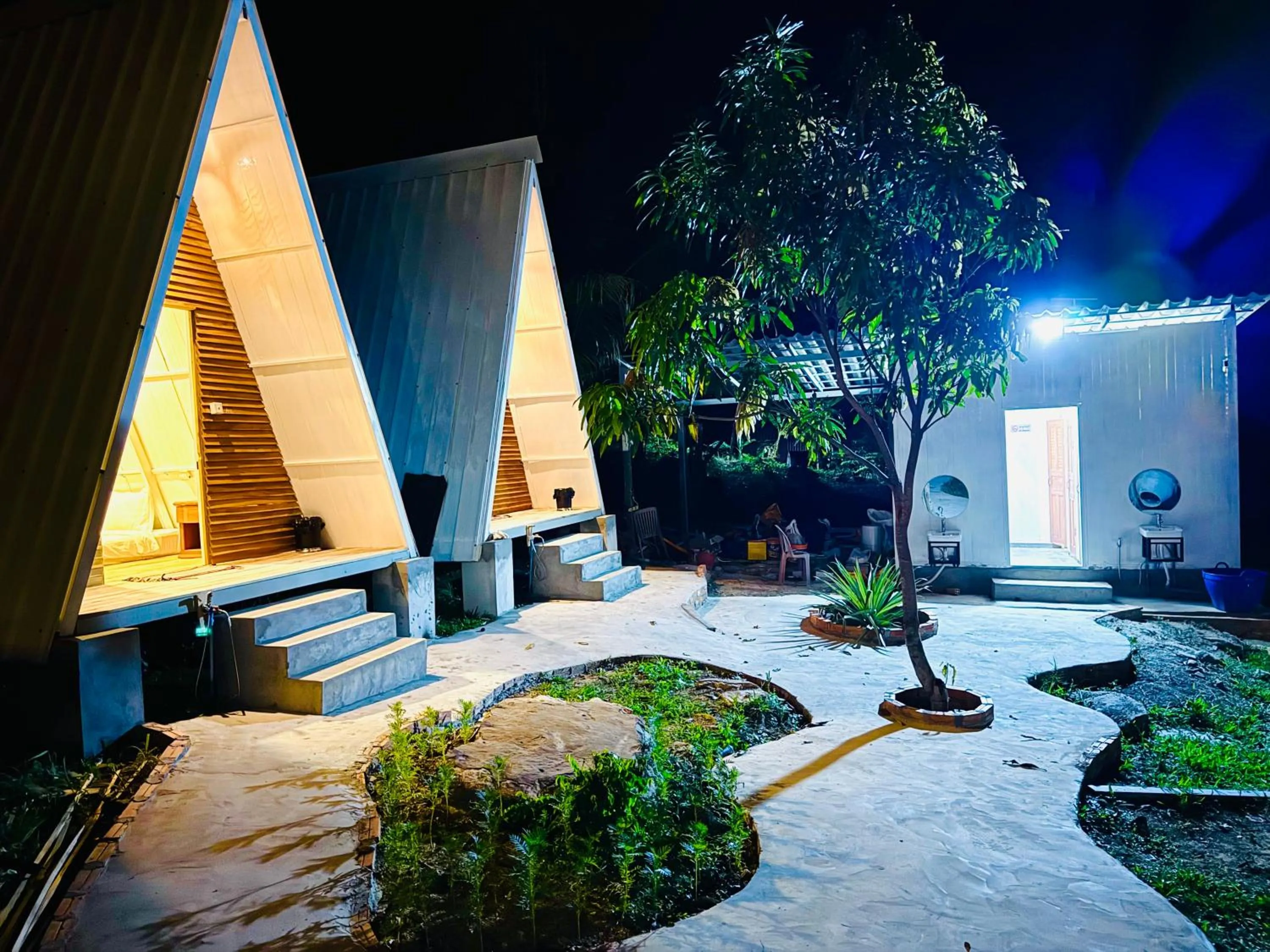 Romny cozy bay Resort