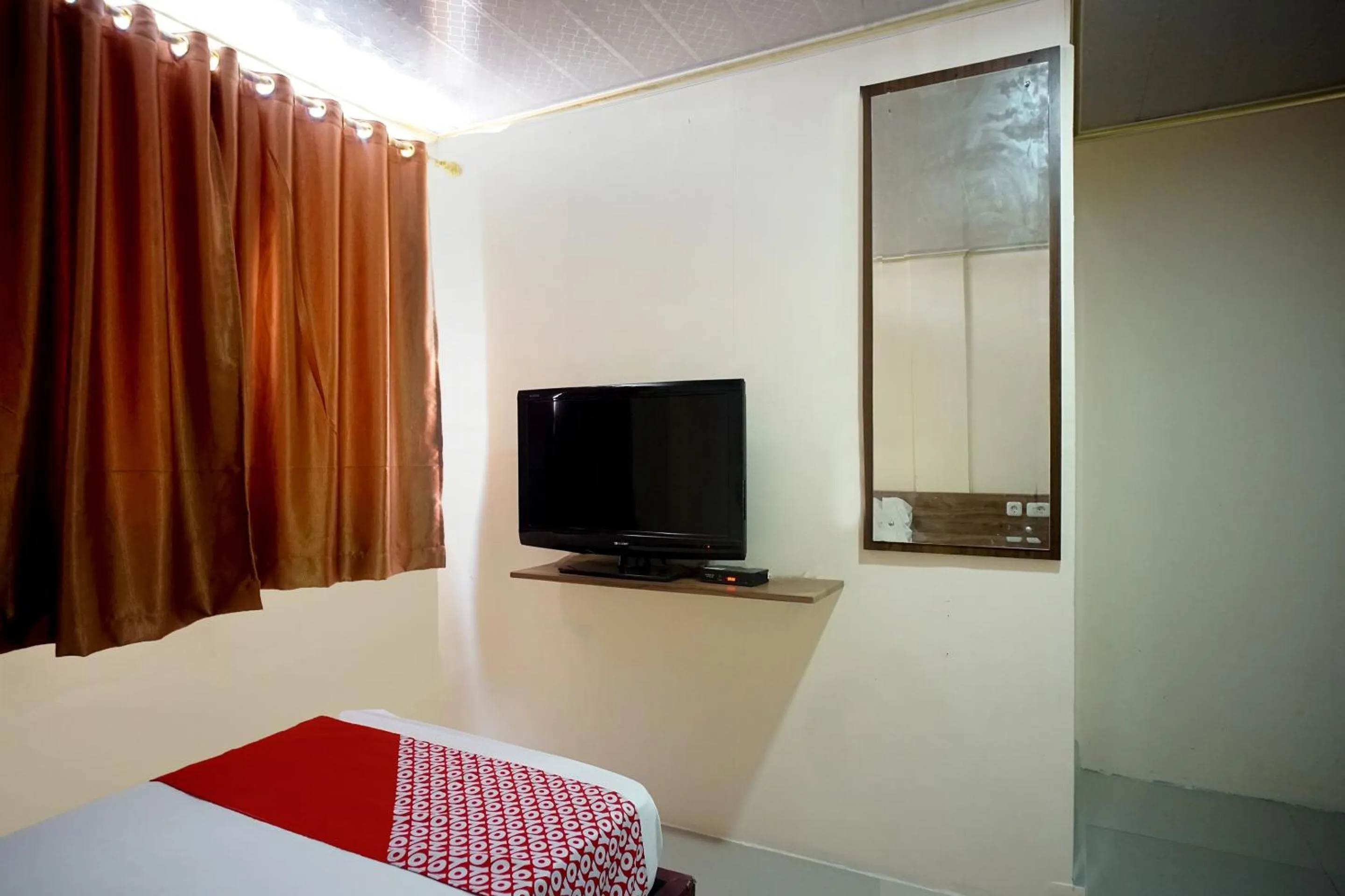 Bedroom in OYO 93066 D'niel Homestay Syariah
