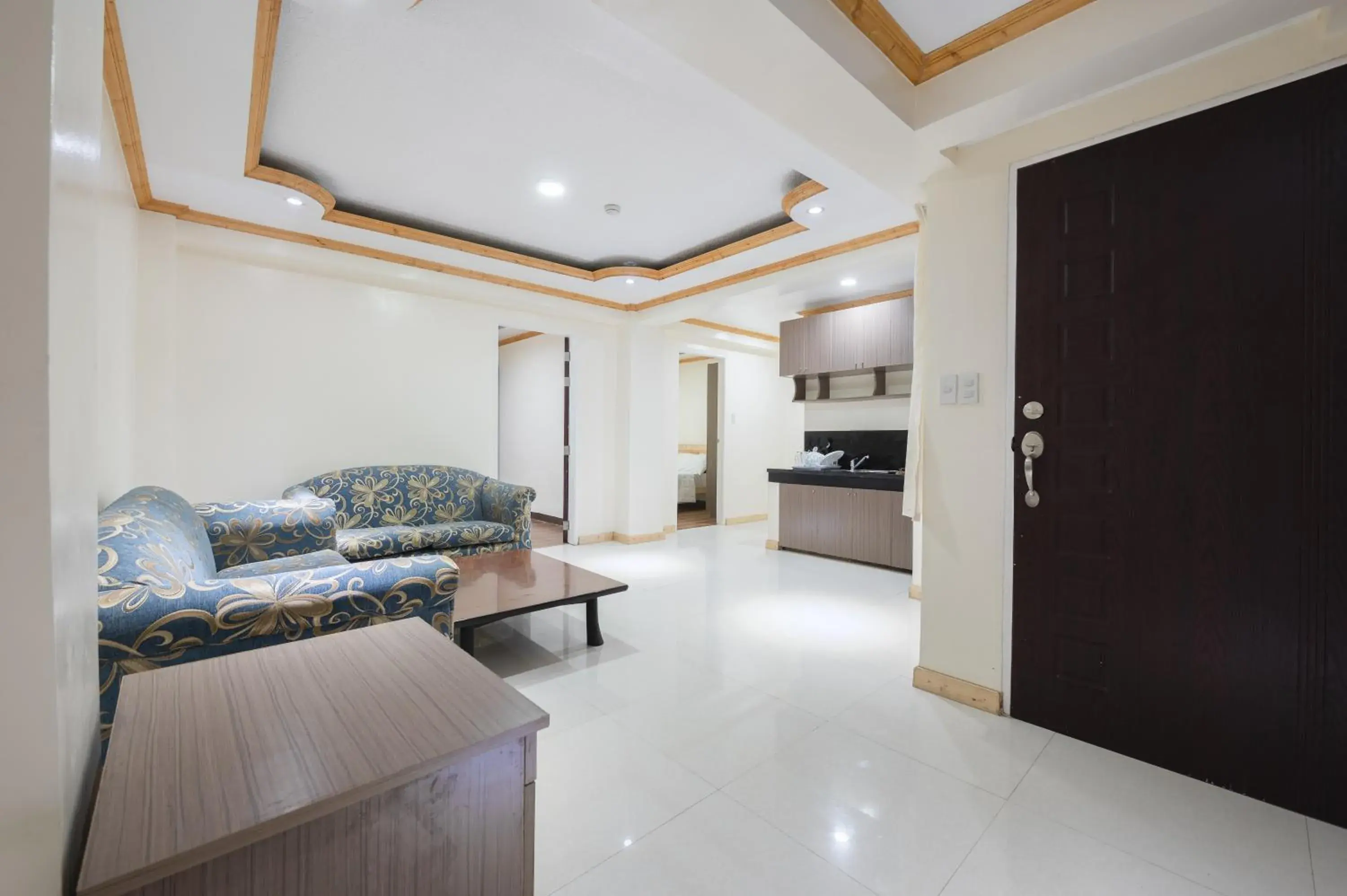 2 Wide Bedroom Unit with Breakfast for 2pax 2 Wide Bedroom Unit with Breakfast for 2pax