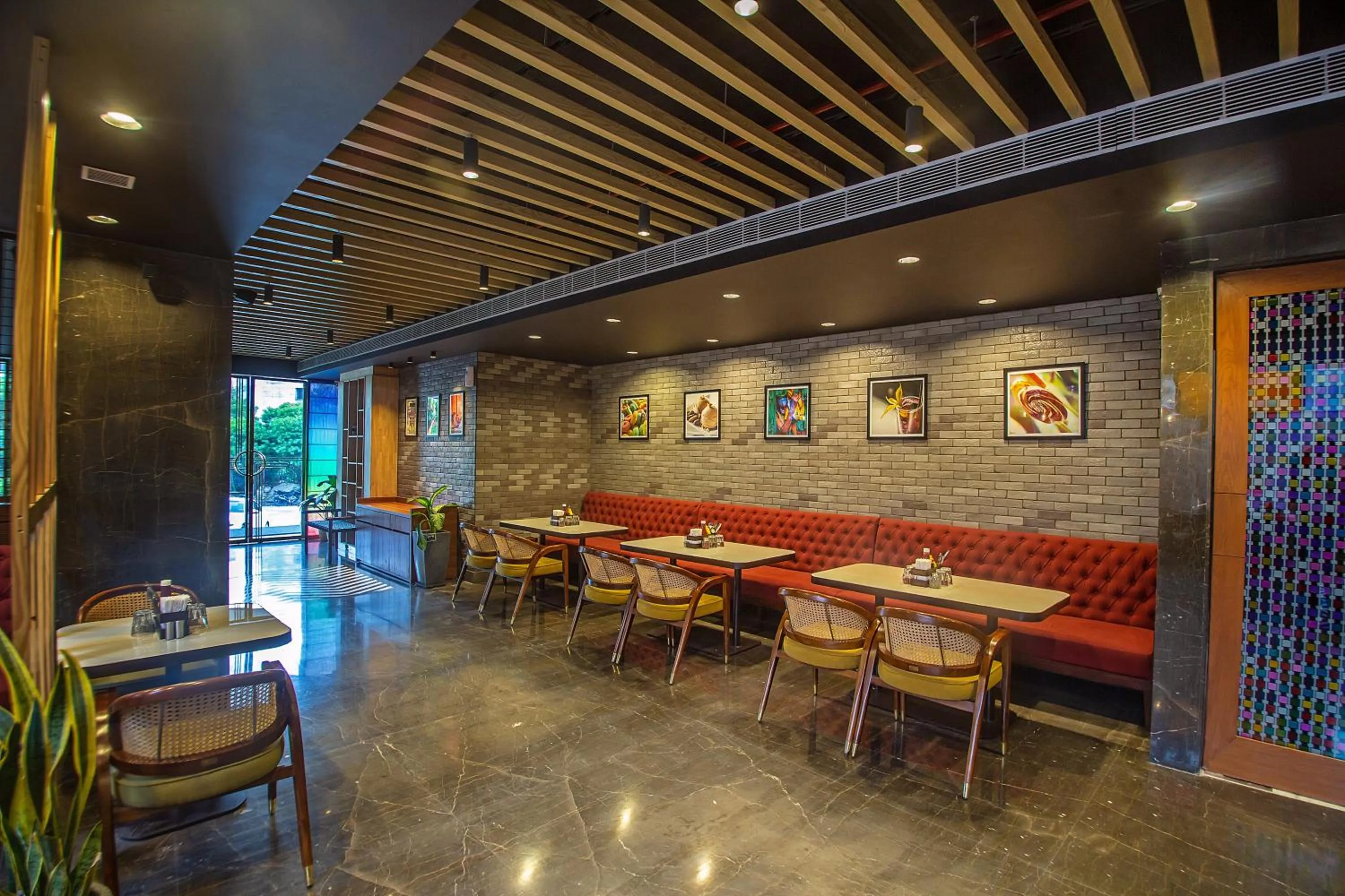 Restaurant/places to eat in Inde Signature Jaipur