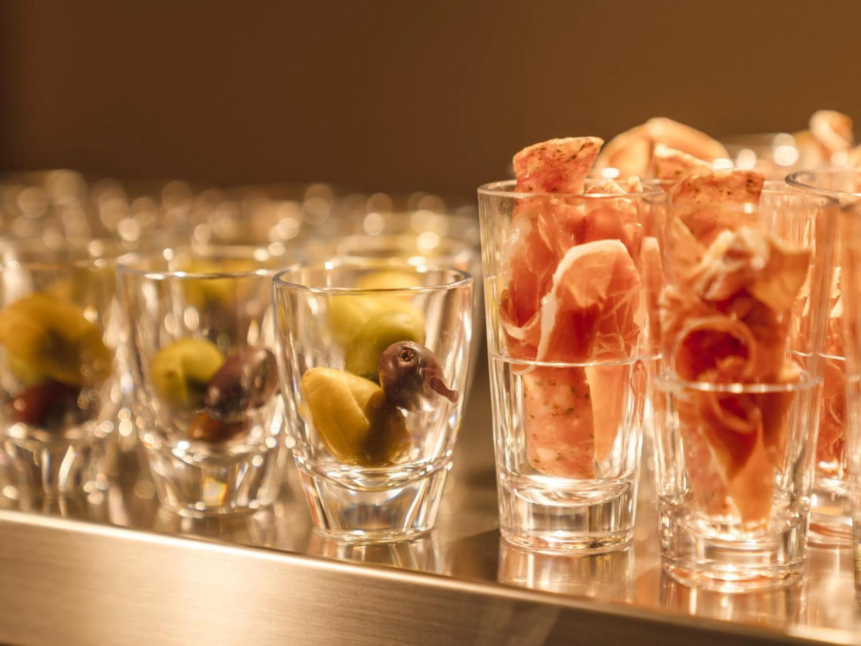 Lounge or bar in Hotel Emion Sapporo