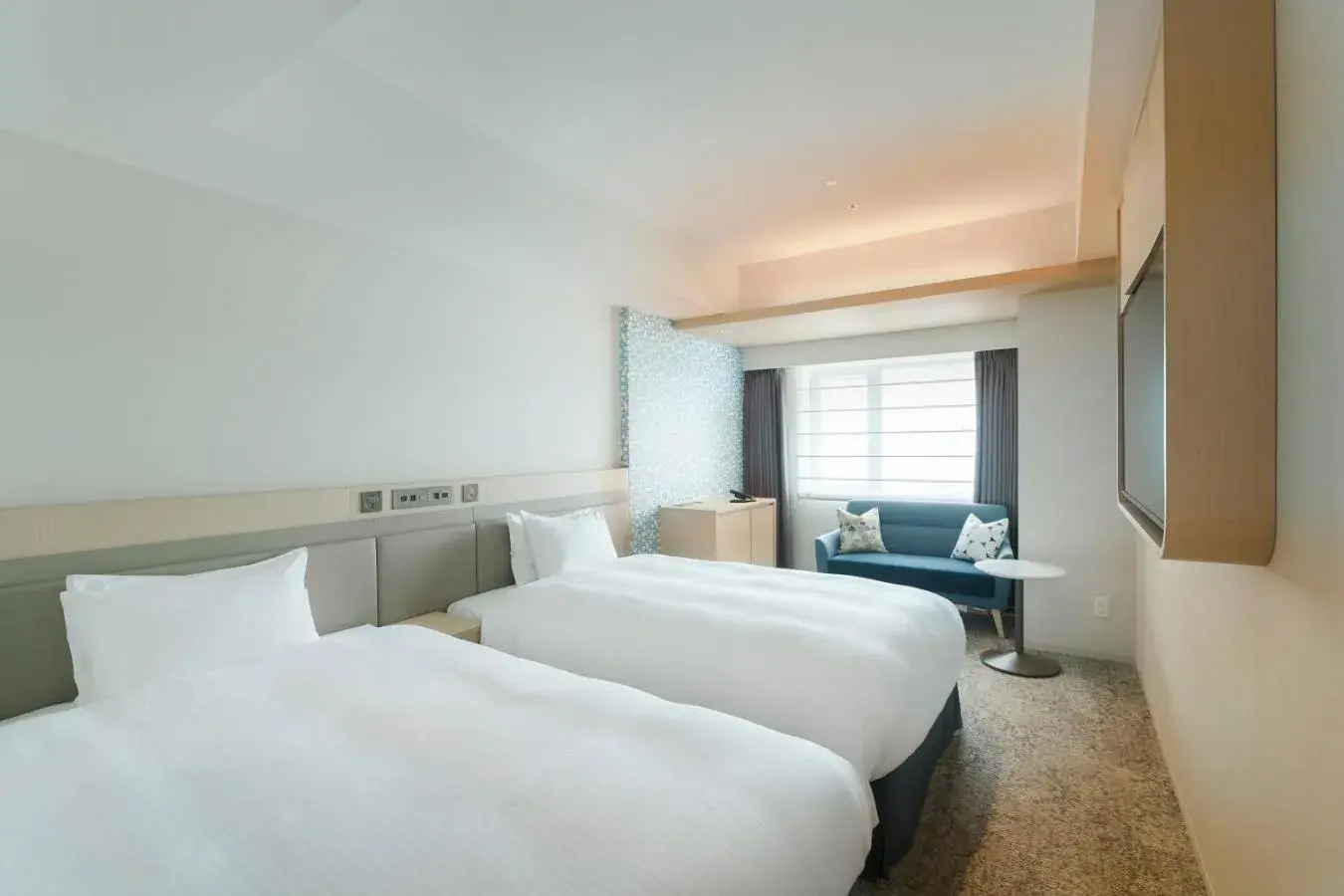 Photo of the whole room, Bed in Hotel Emion Sapporo Photo of the whole room, Bed in Hotel Emion Sapporo