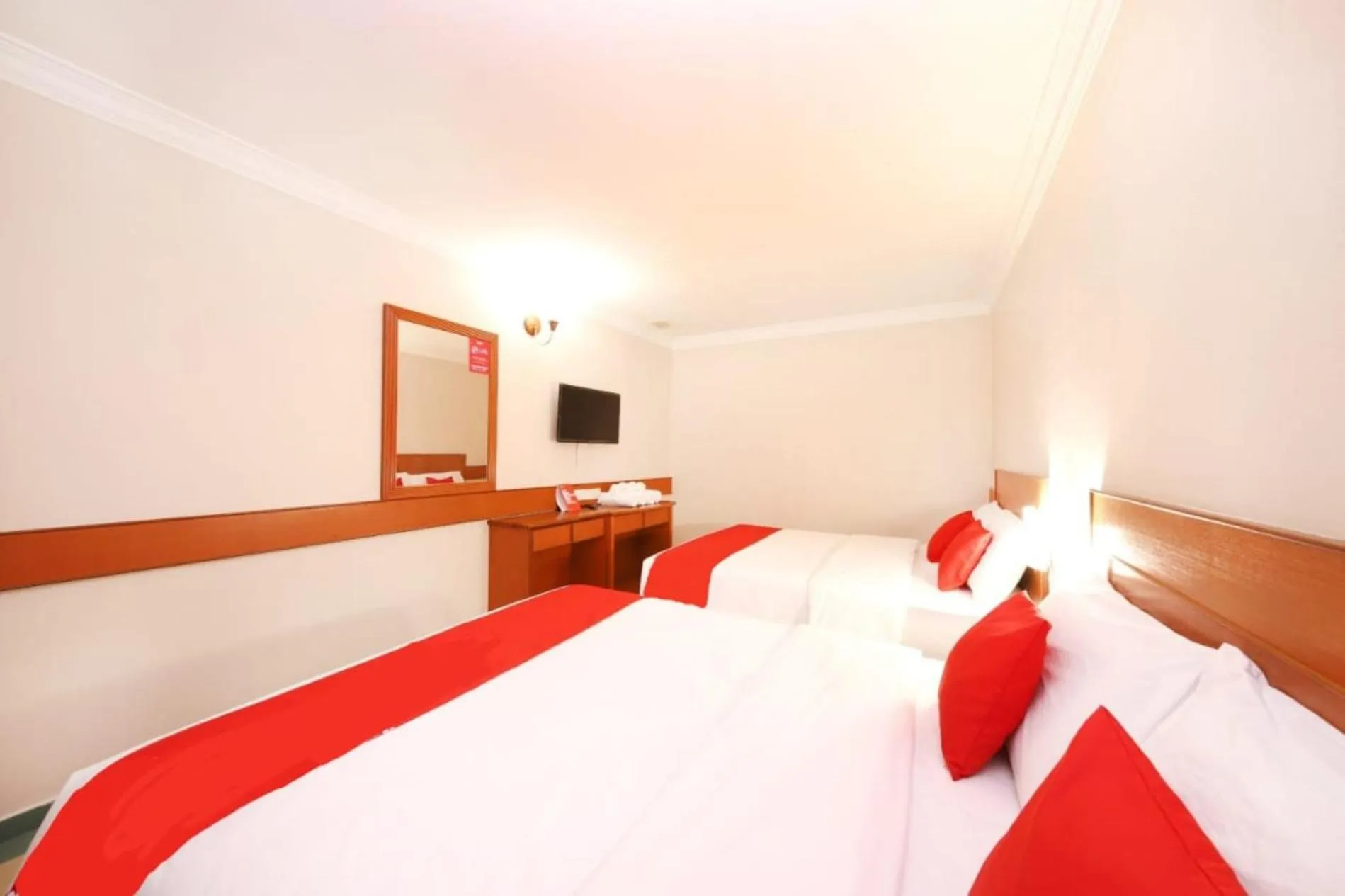 View (from property/room), Bed in Famous Inn Hotel