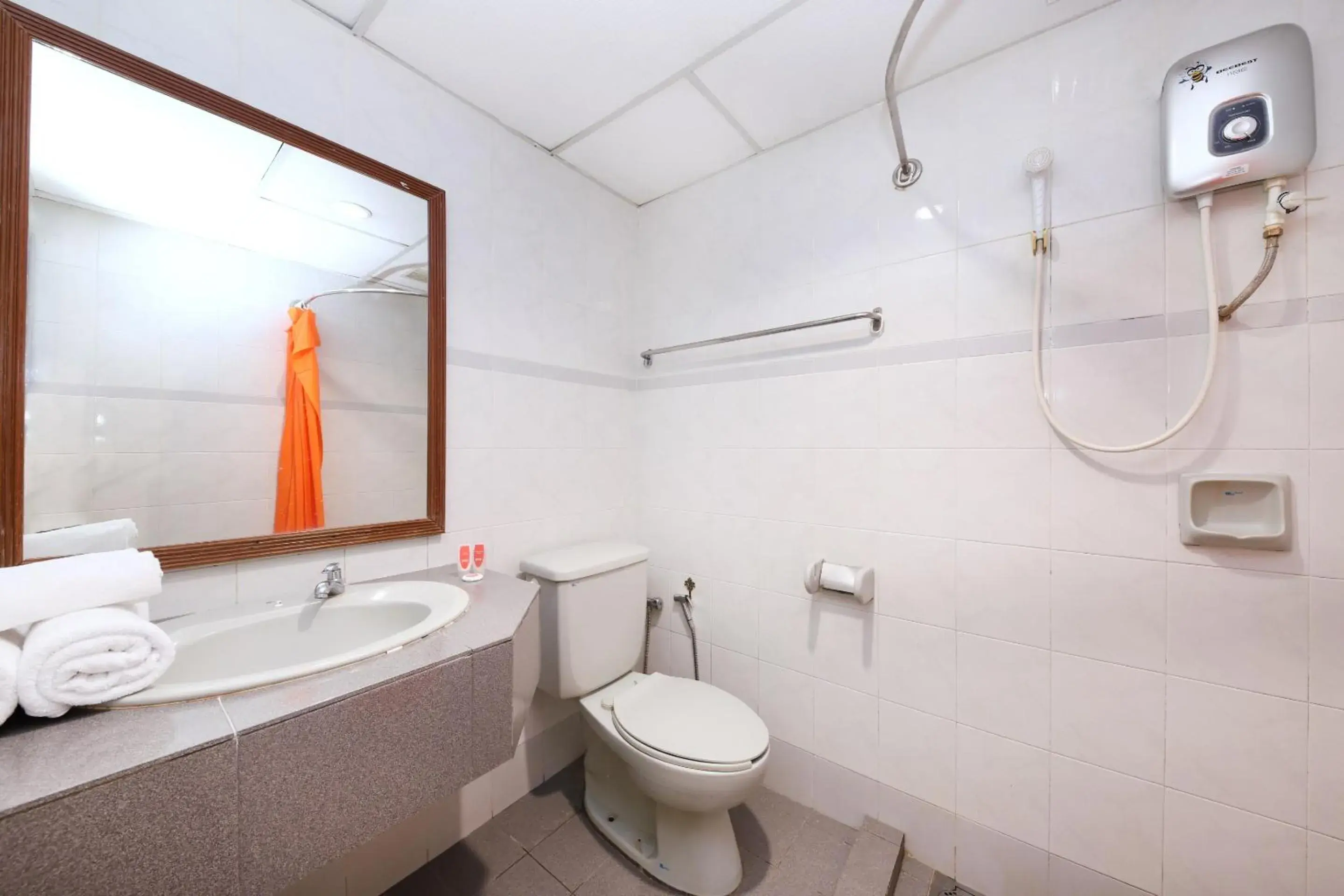 Toilet in Famous Inn Hotel Toilet in Famous Inn Hotel