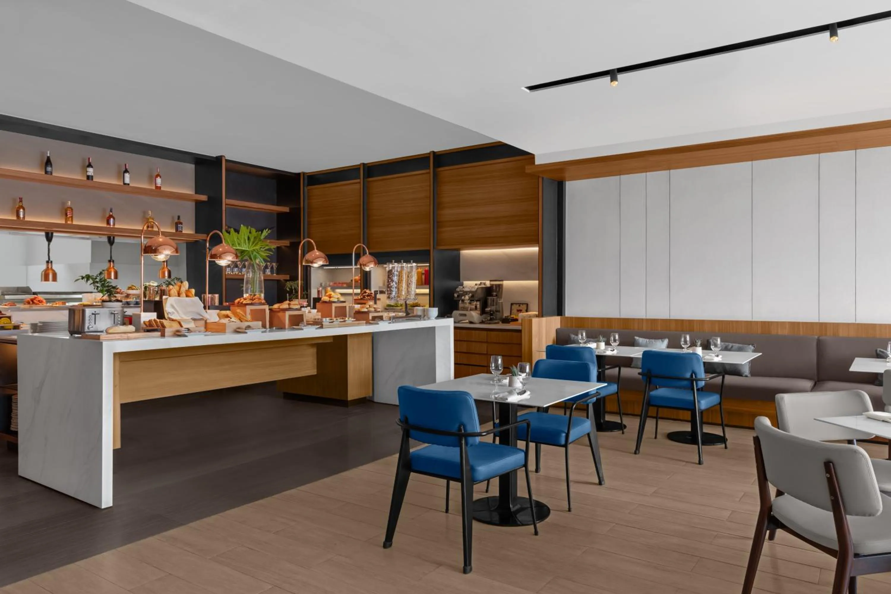 Breakfast in Fairfield by Marriott Cebu Mandaue City