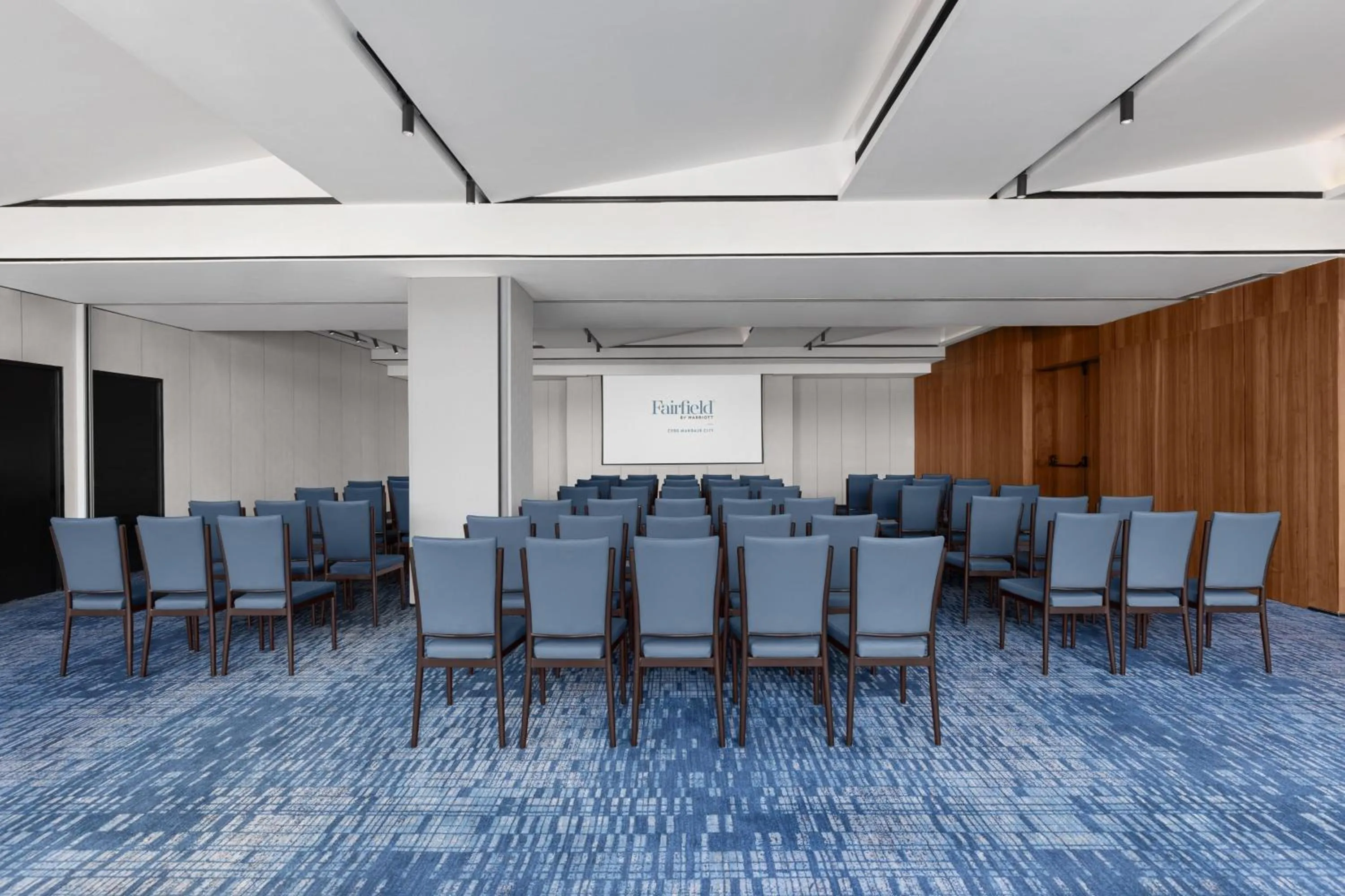 Meeting/conference room in Fairfield by Marriott Cebu Mandaue City