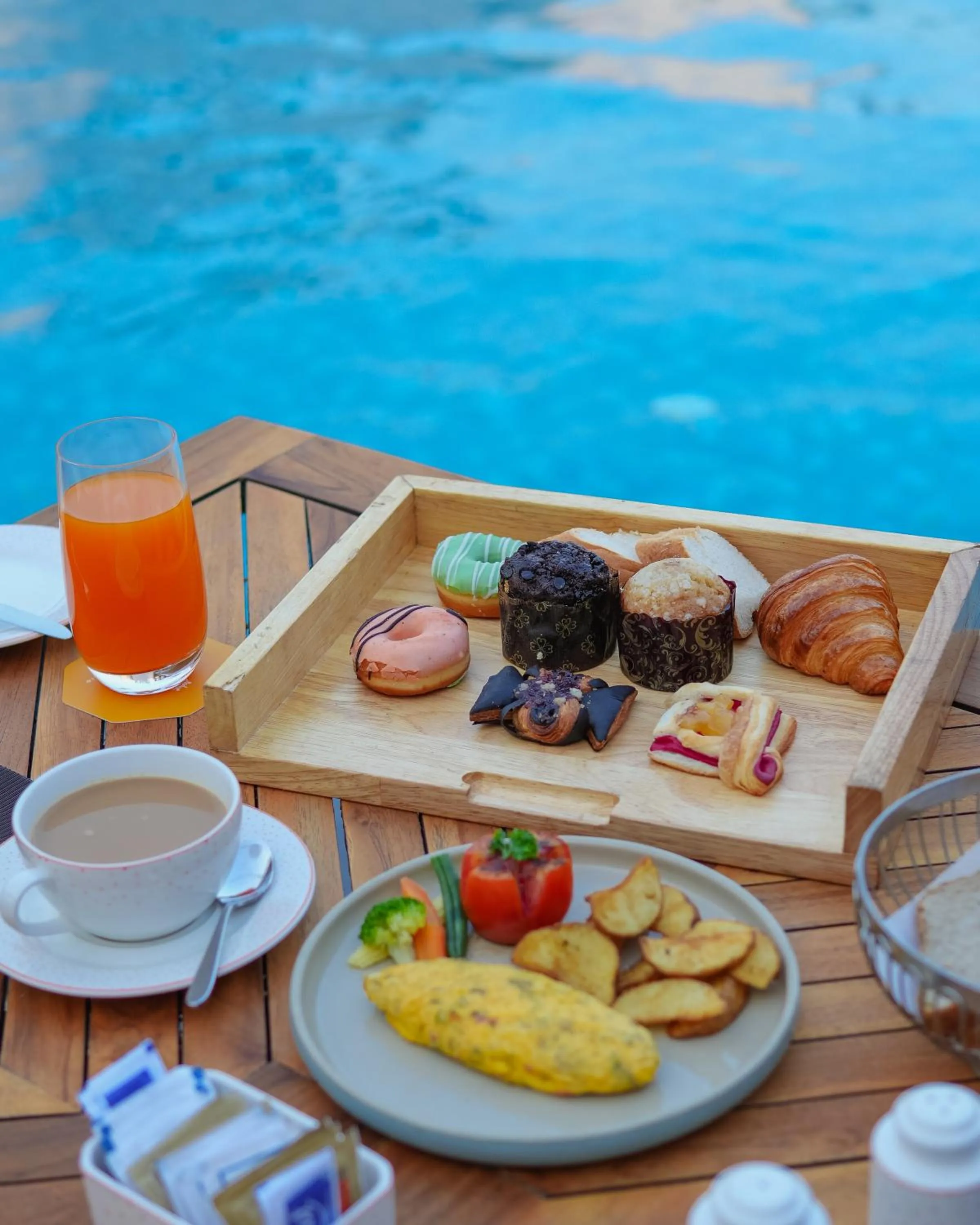 Breakfast in The Artiste, Kochi, A Tribute Portfolio Hotel , Forum Mall