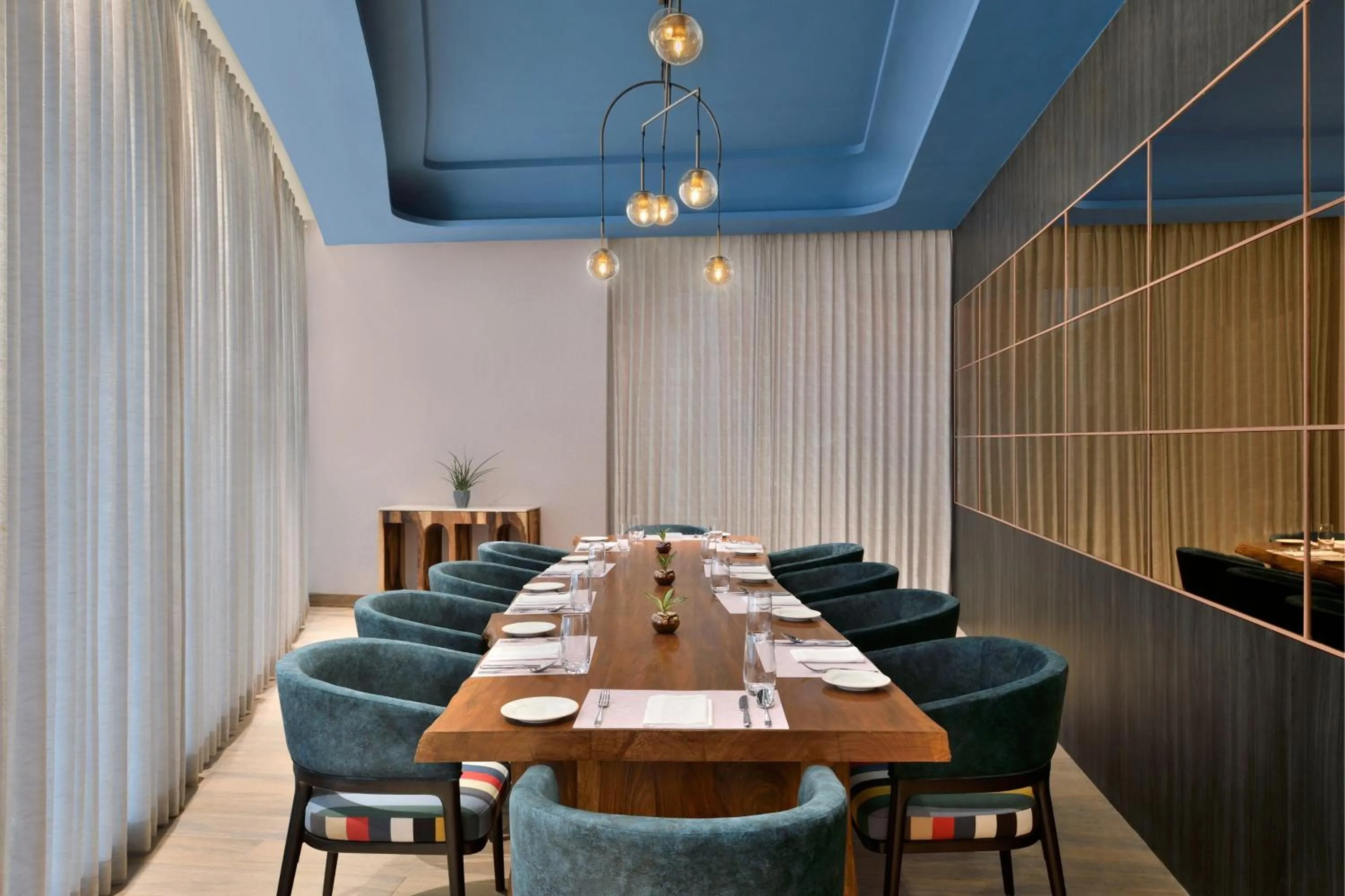 Restaurant/places to eat in The Artiste, Kochi, A Tribute Portfolio Hotel , Forum Mall