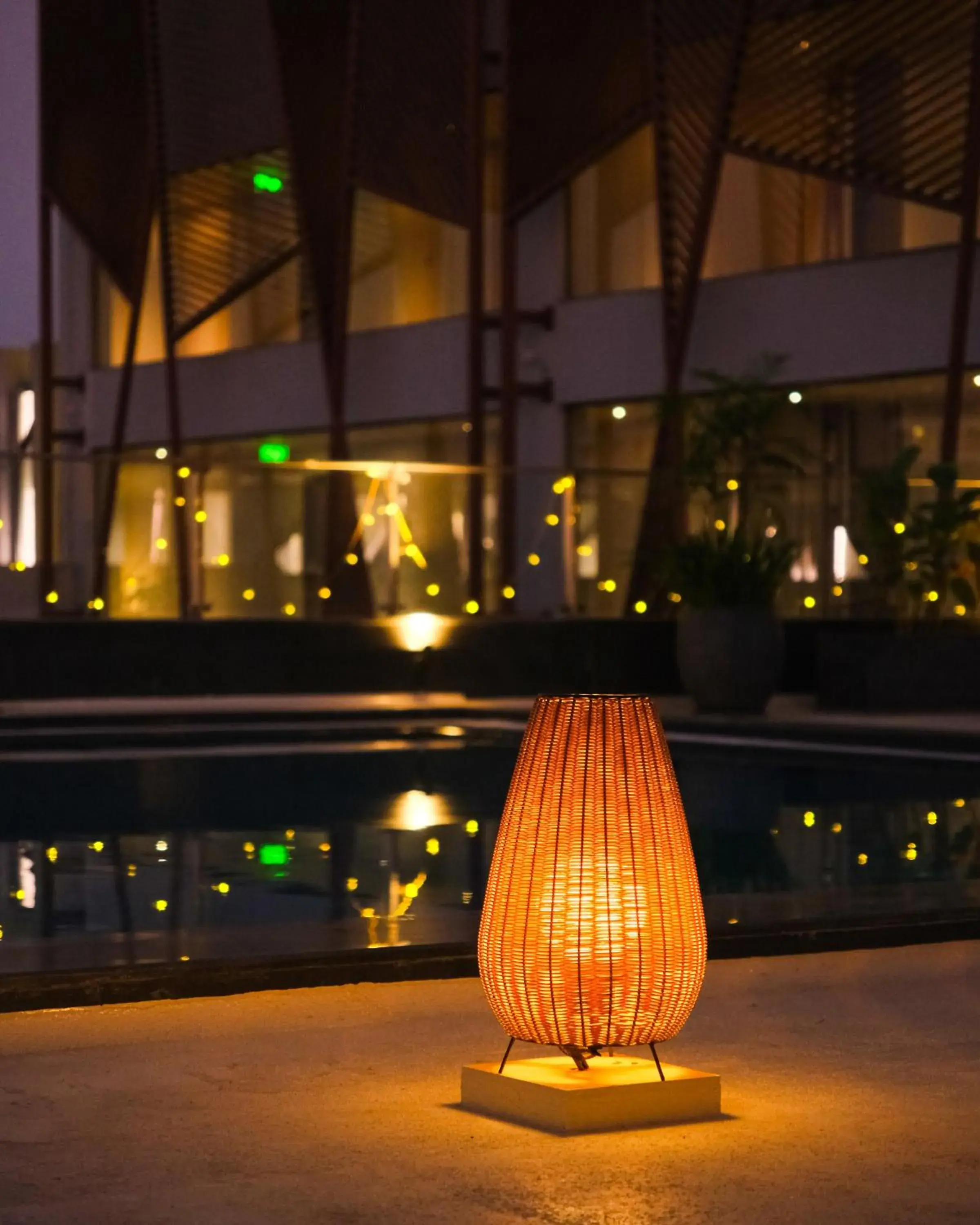 Swimming pool in The Artiste, Kochi, A Tribute Portfolio Hotel by Marriott Swimming pool in The Artiste, Kochi, A Tribute Portfolio Hotel by Marriott