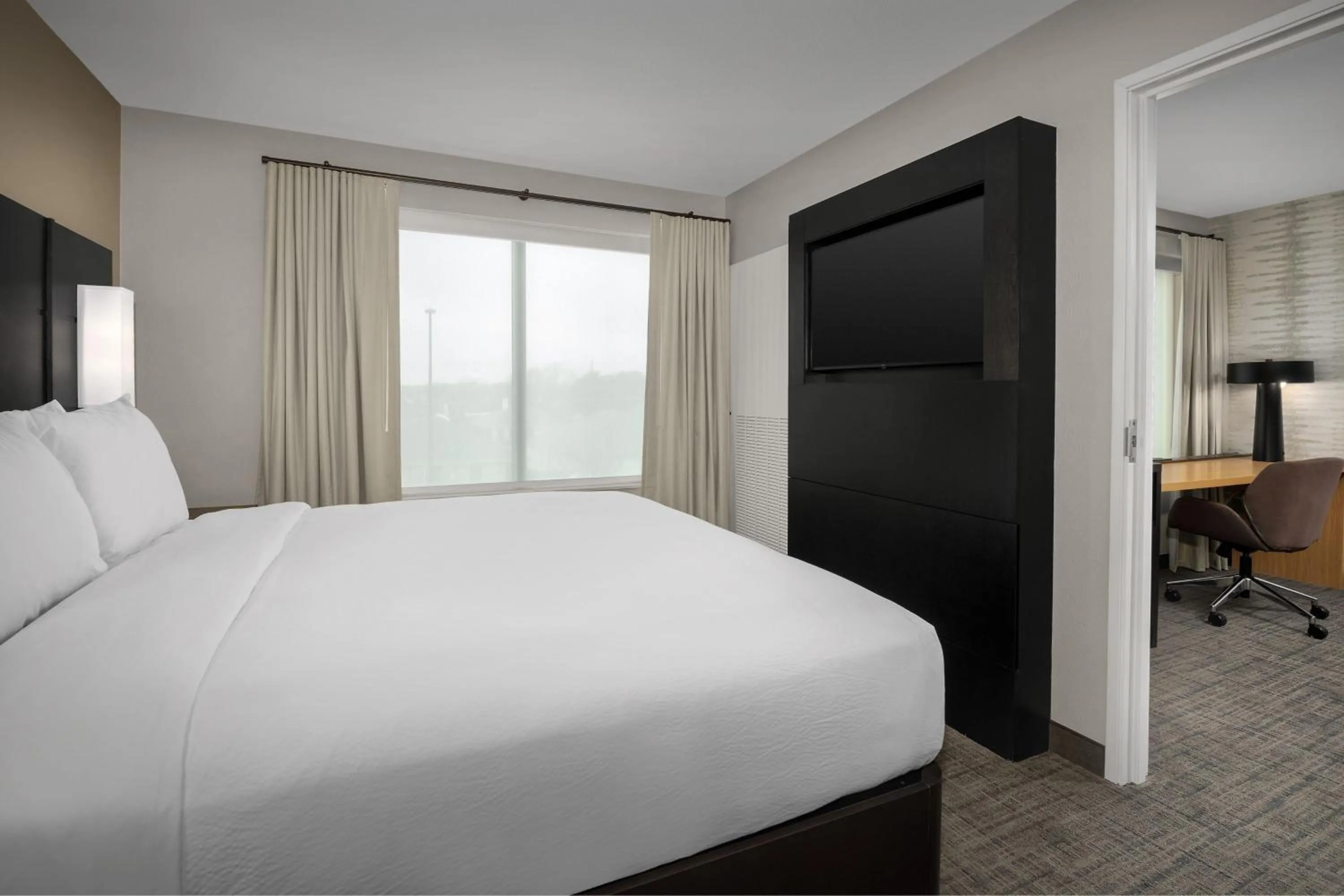 Photo of the whole room, Bed in Residence Inn by Marriott Dallas Grand Prairie