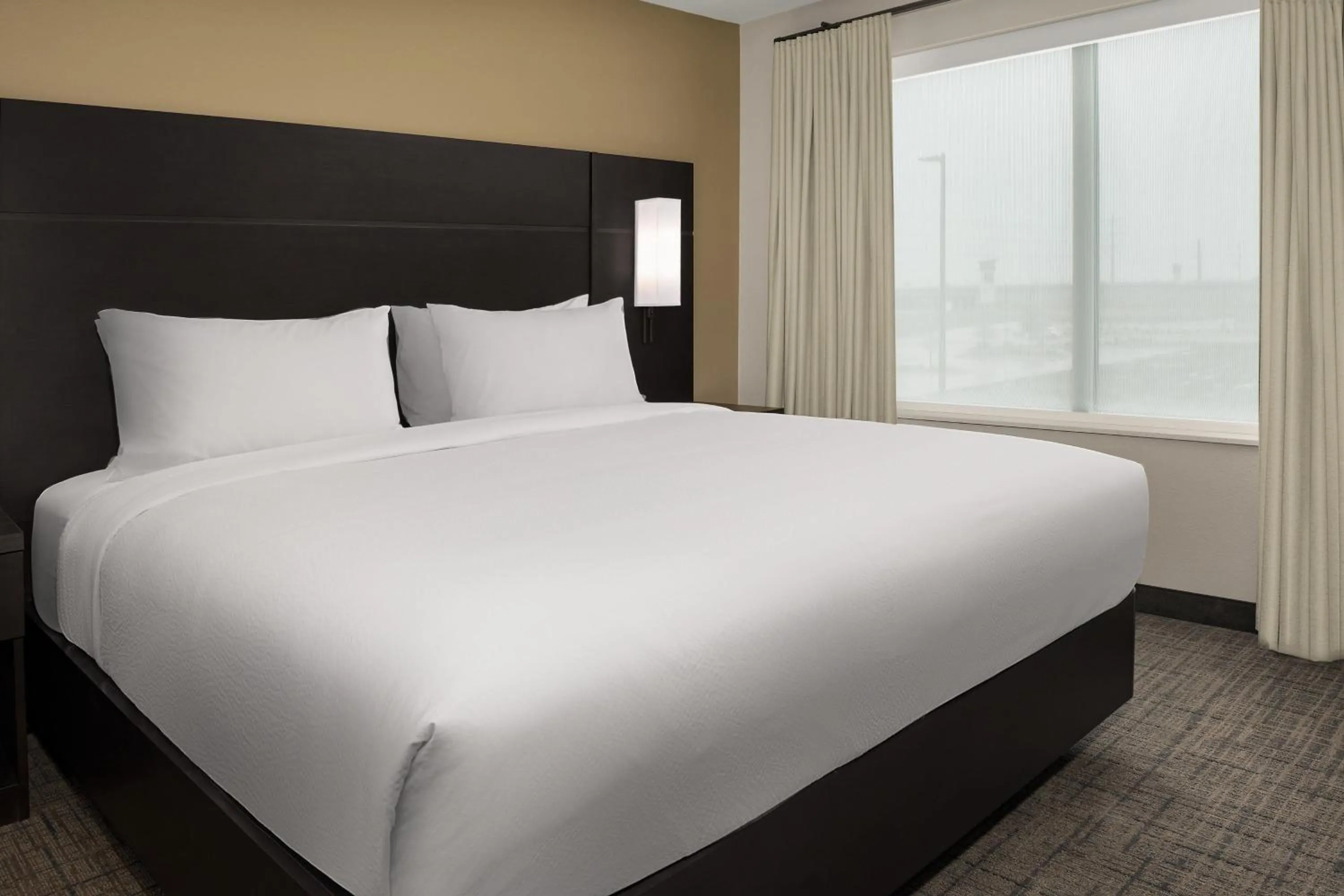 Photo of the whole room, Bed in Residence Inn by Marriott Dallas Grand Prairie
