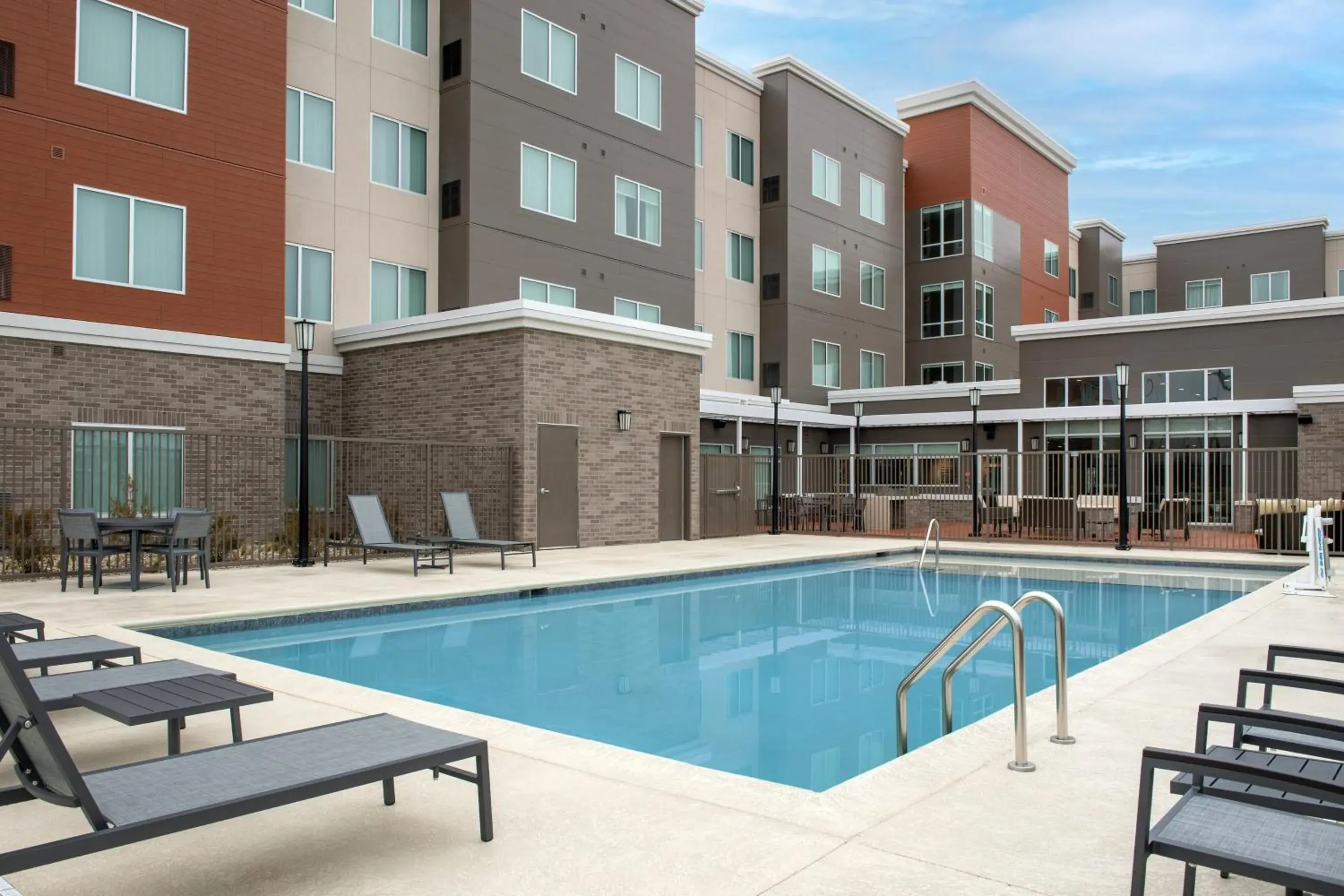 Fitness centre/facilities, Swimming Pool in Residence Inn by Marriott Dallas Grand Prairie