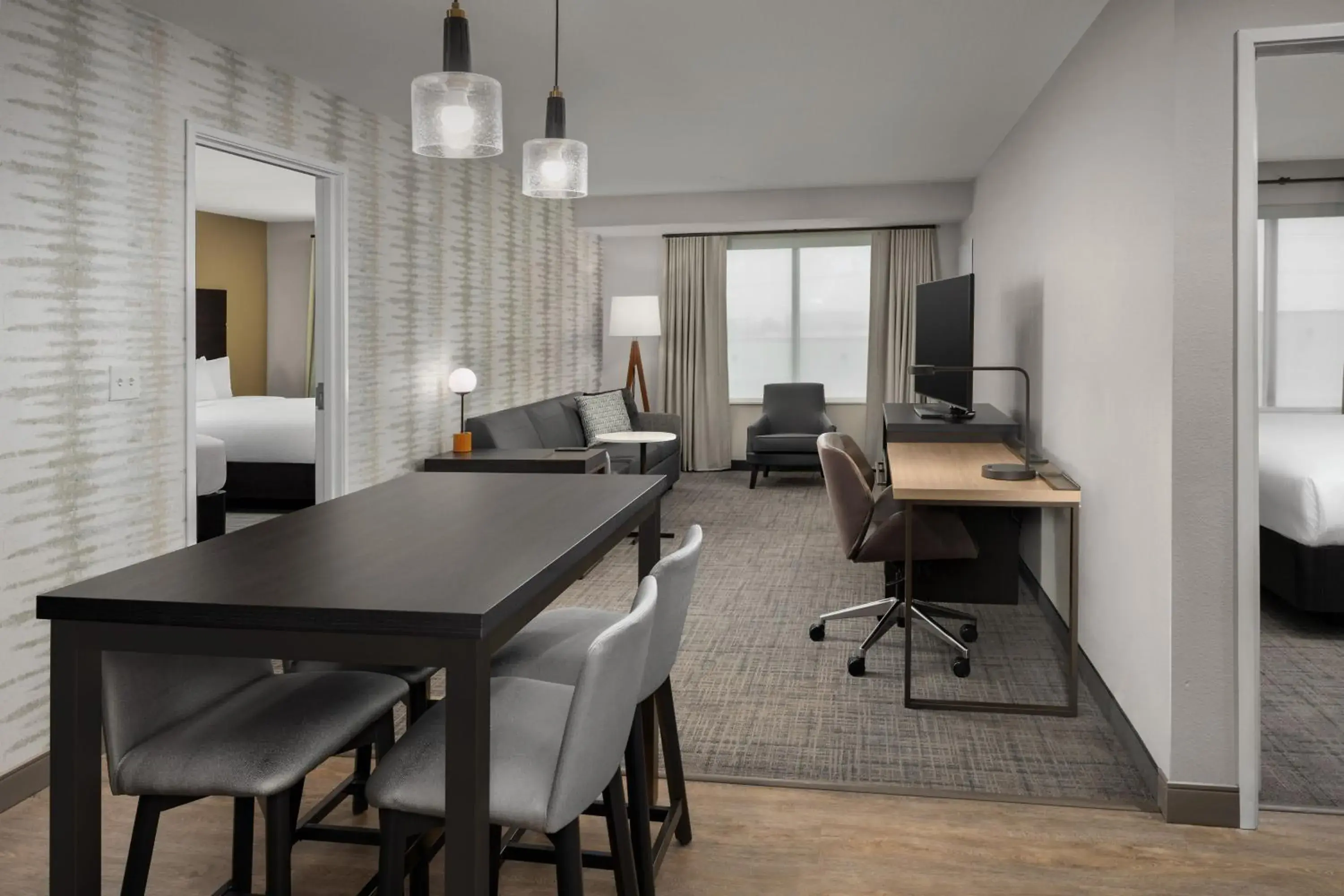 Photo of the whole room, Dining Area in Residence Inn by Marriott Dallas Grand Prairie