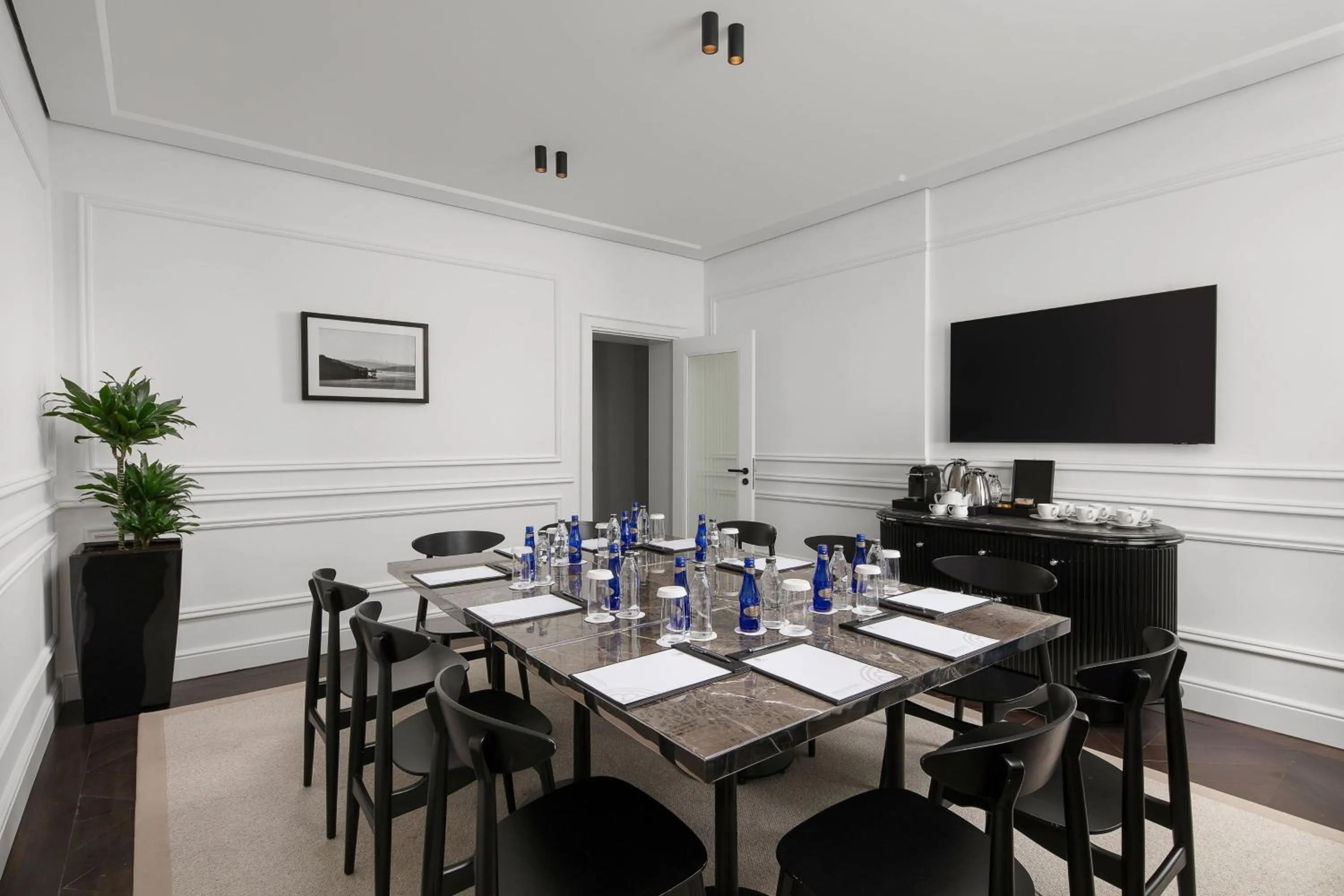 Meeting/conference room in Sanasaryan Han, a Luxury Collection Hotel, Istanbul
