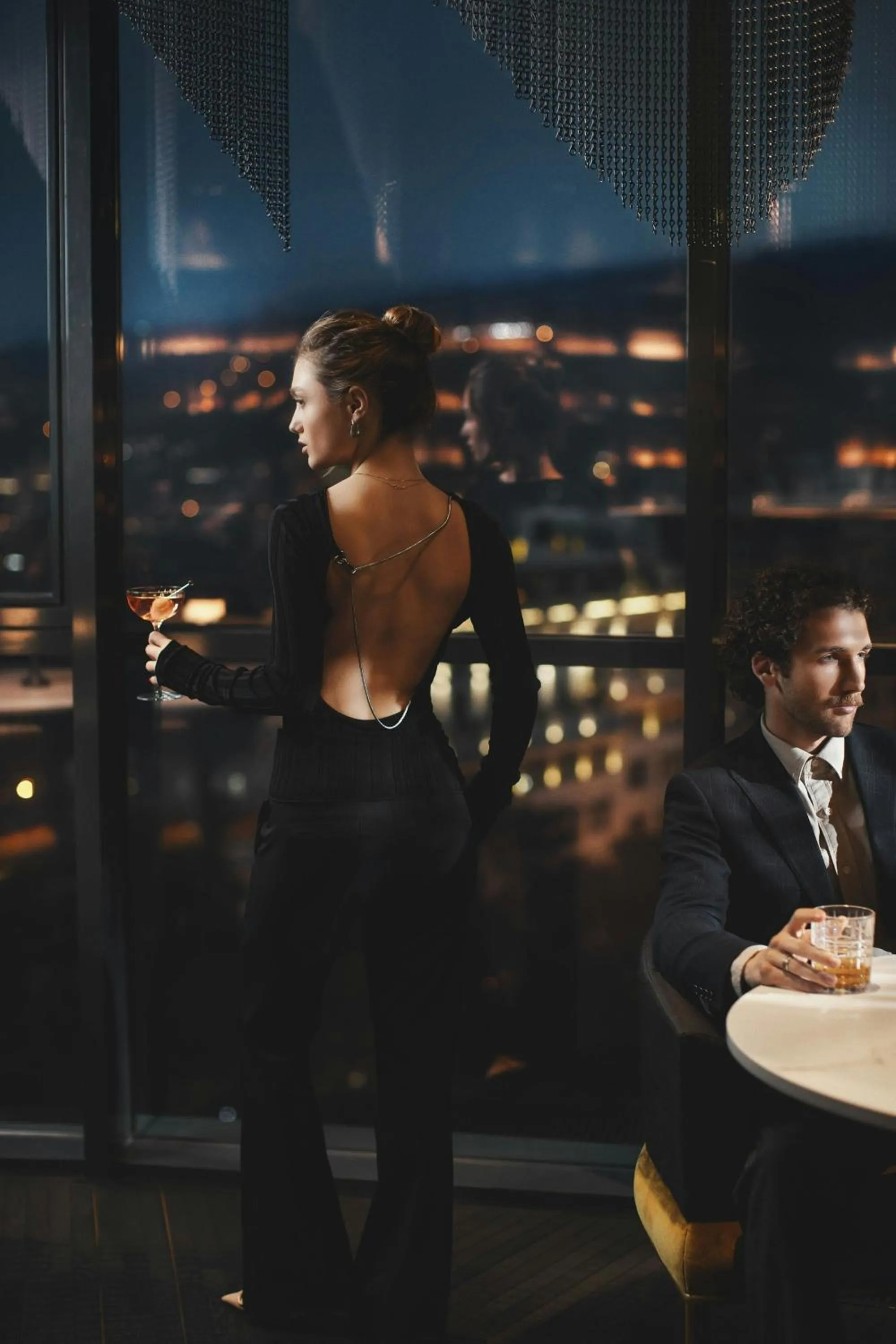 Lounge or bar in Paragraph Freedom Square, a Luxury Collection Hotel, Tbilisi