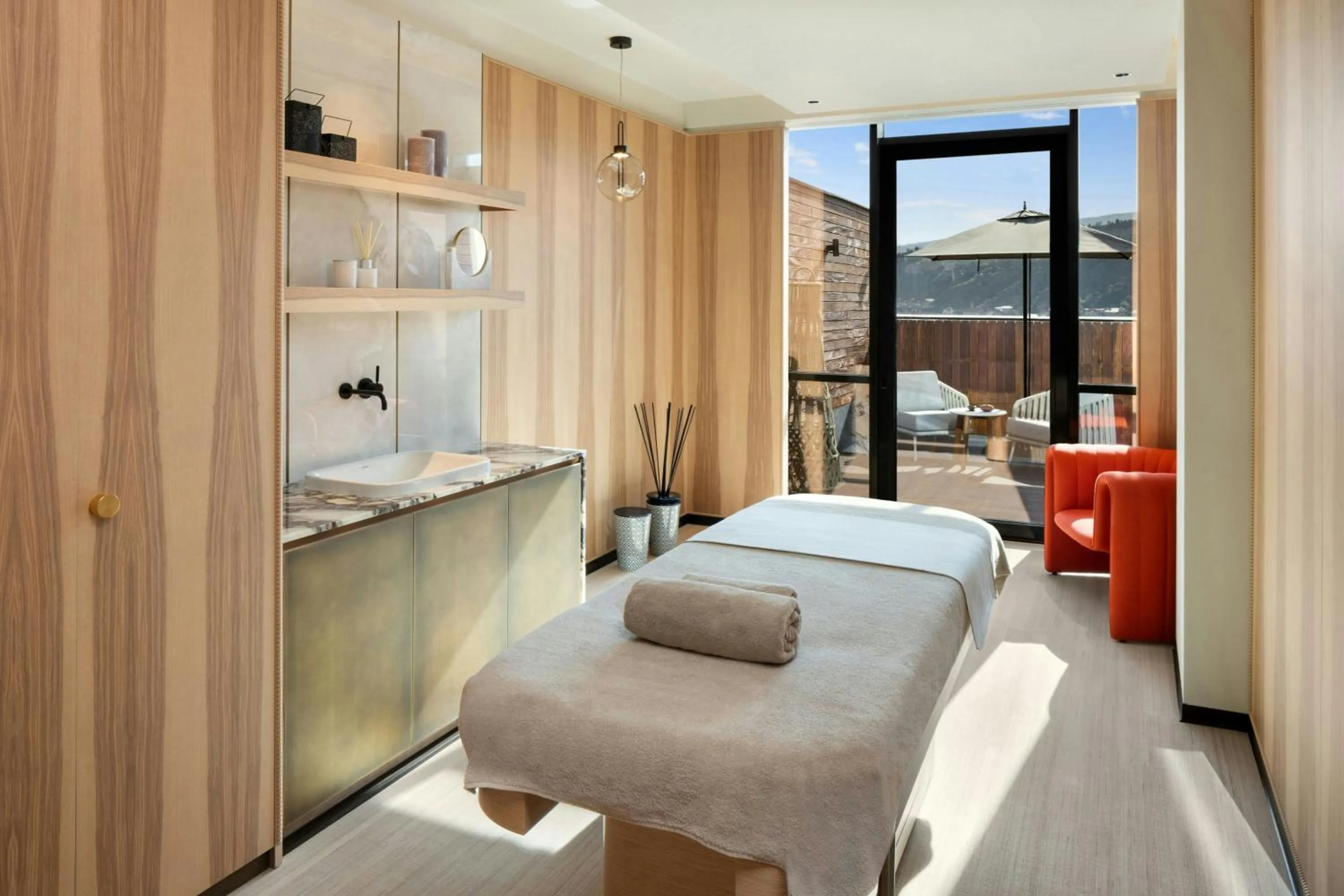 Spa and wellness centre/facilities, Bed in Paragraph Freedom Square, a Luxury Collection Hotel, Tbilisi