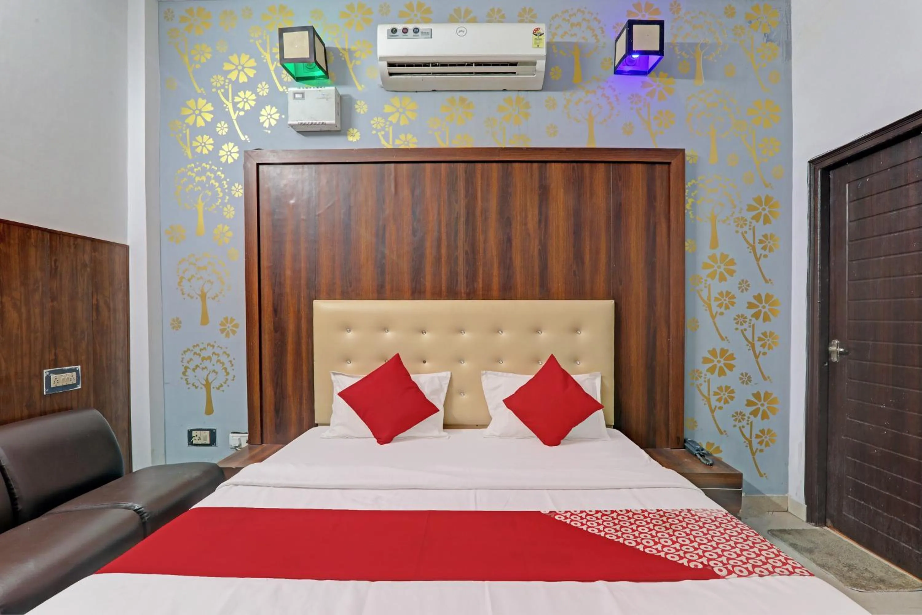 Bedroom in Hotel O CZ Inn