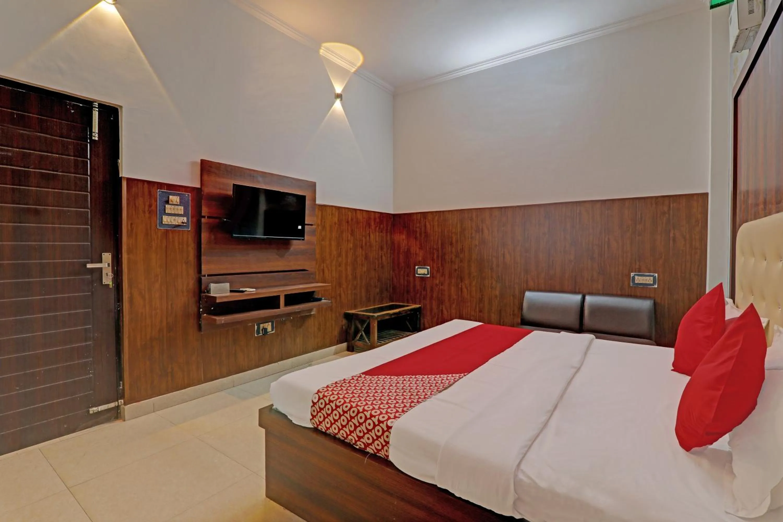 Bedroom in Hotel O CZ Inn