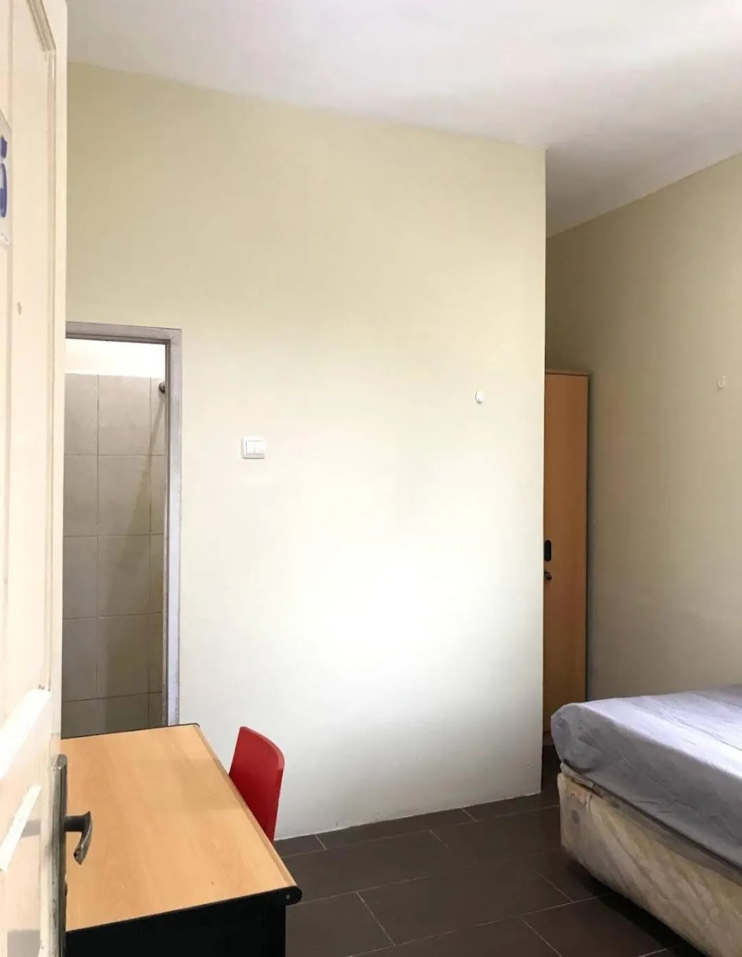 Bedroom in OYO Life 92781 Kost Parung Serab Syariah