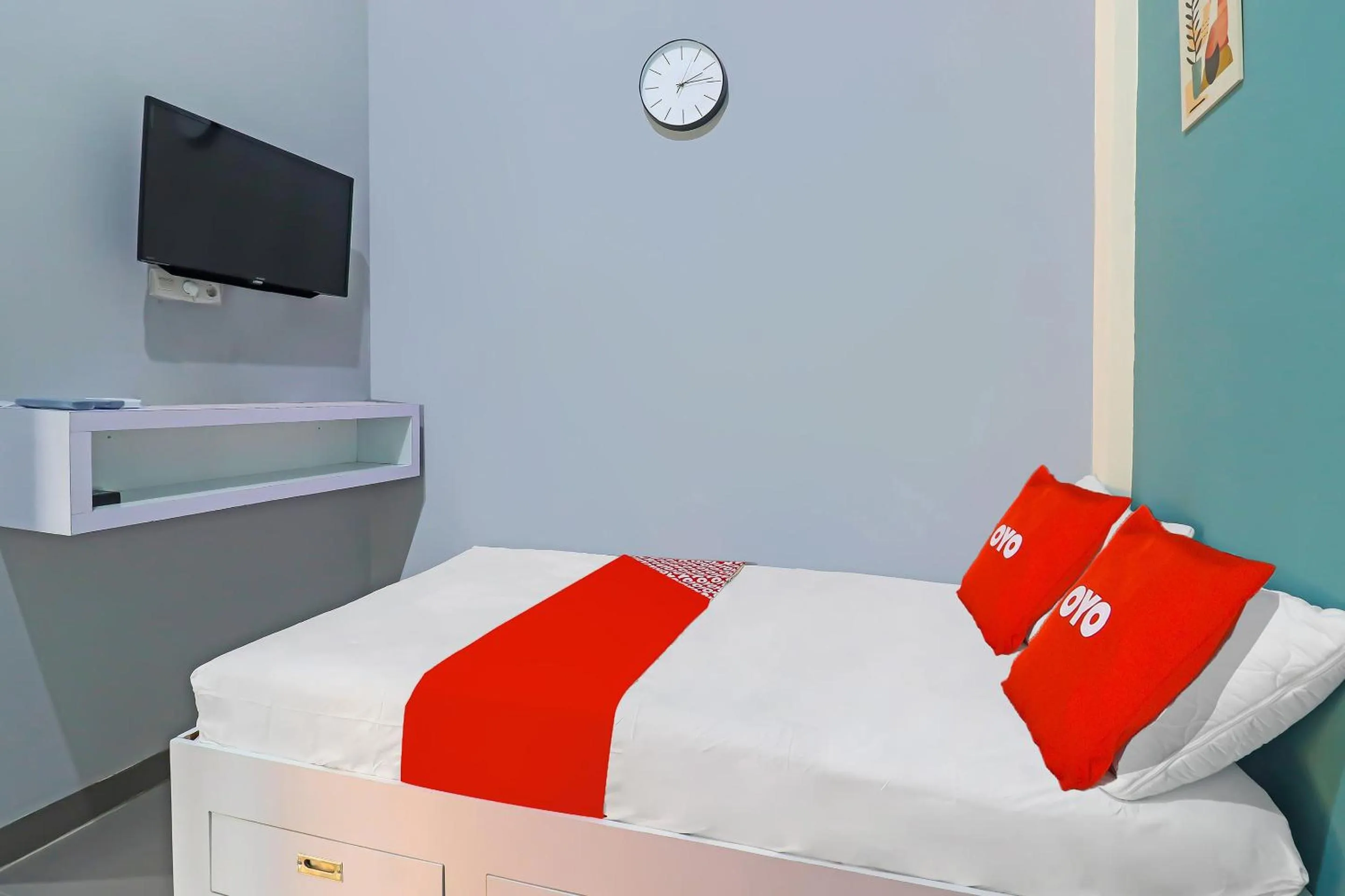 Bedroom, Bed in OYO Life 92691 Mc Kost Syariah