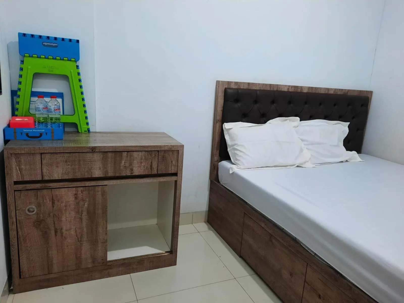 Bedroom, Bed in OYO Life 92883 Kost Ratana Cengkareng Syariah