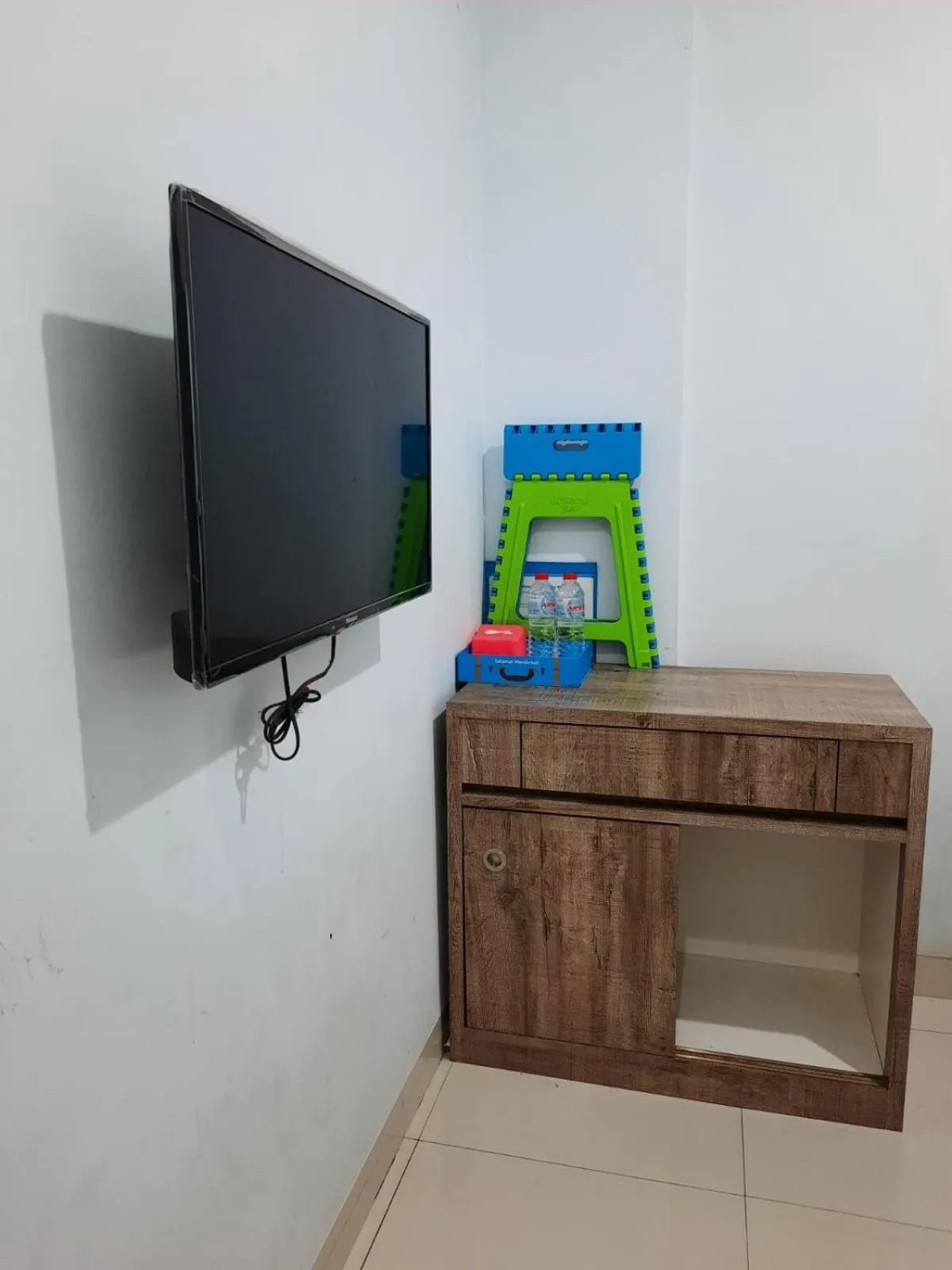 Bedroom in OYO Life 92883 Kost Ratana Cengkareng Syariah