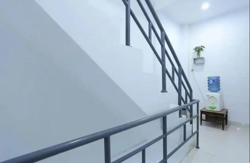 Lobby or reception in OYO Life 92883 Kost Ratana Cengkareng Syariah