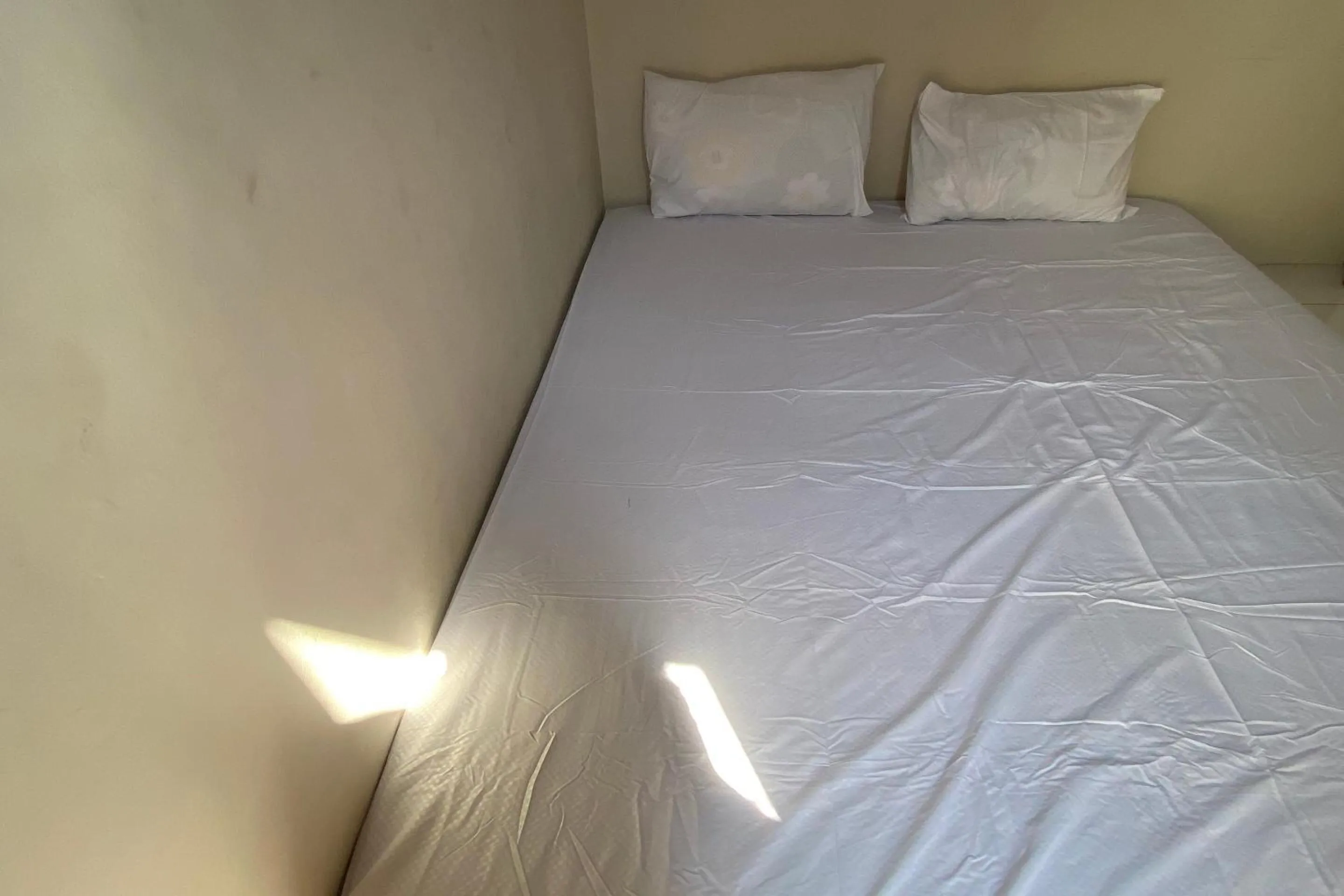 Bedroom, Bed in OYO Life Kos Bu Luh Mangku