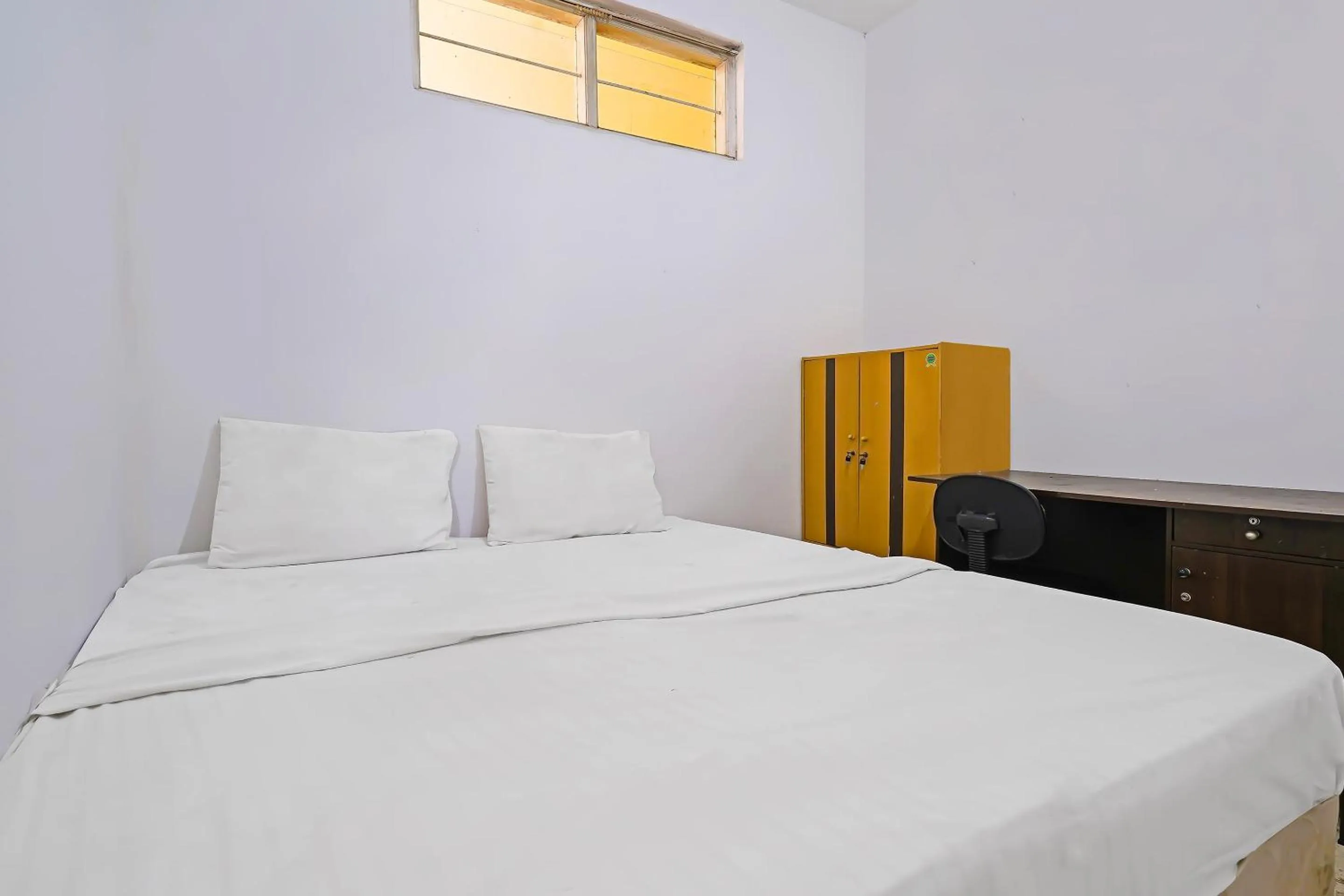 Bedroom, Bed in OYO Life 92835 Maya Adipuri