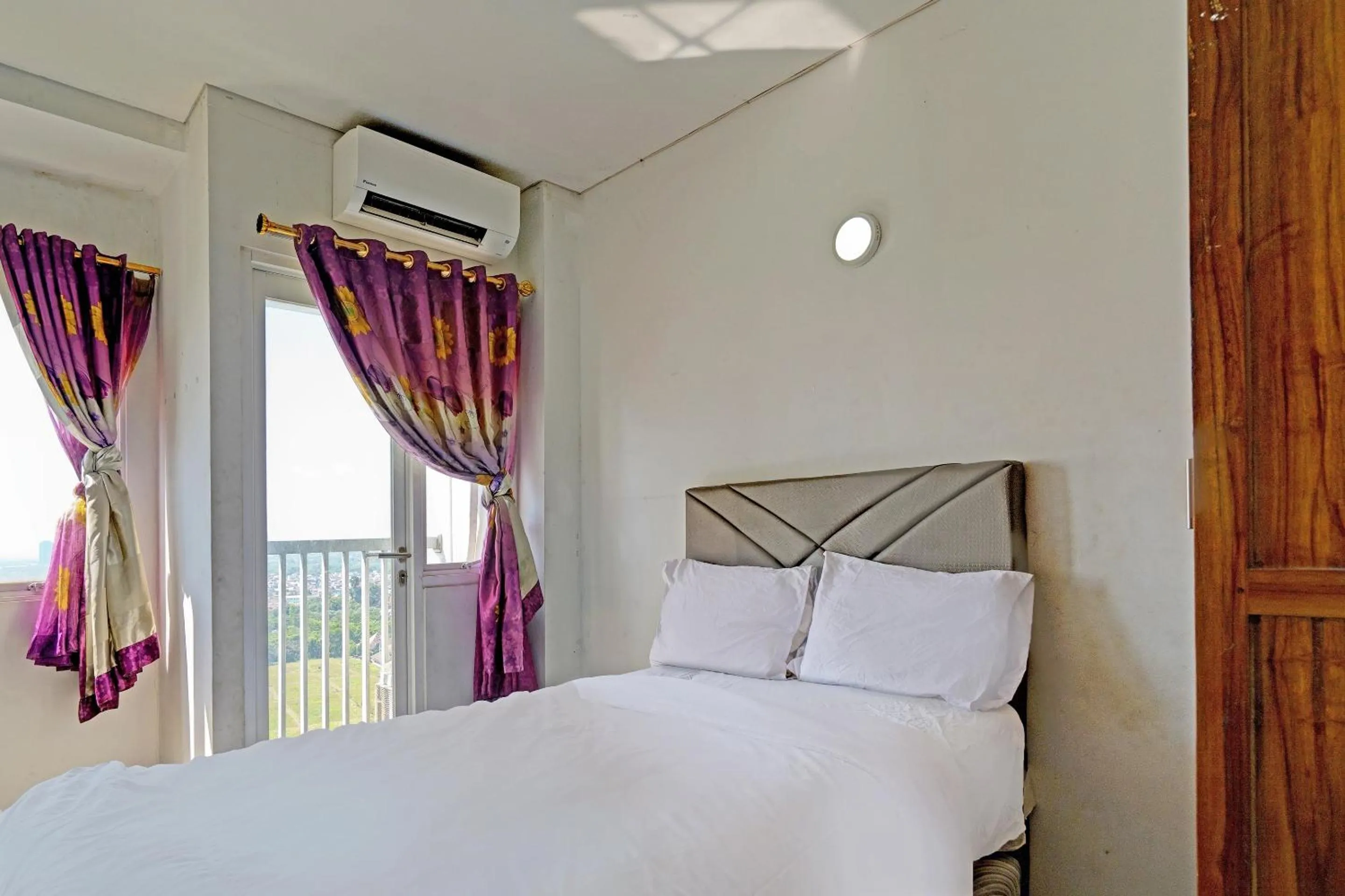 Bedroom, Bed in OYO Life 92898 Apartement Buah Batu Park By Yuliam