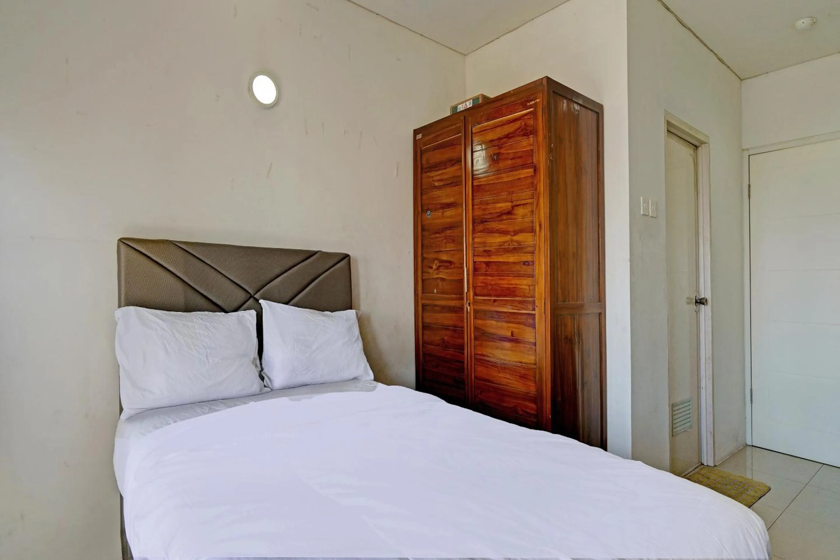 Bedroom, Bed in OYO Life 92898 Apartement Buah Batu Park By Yuliam