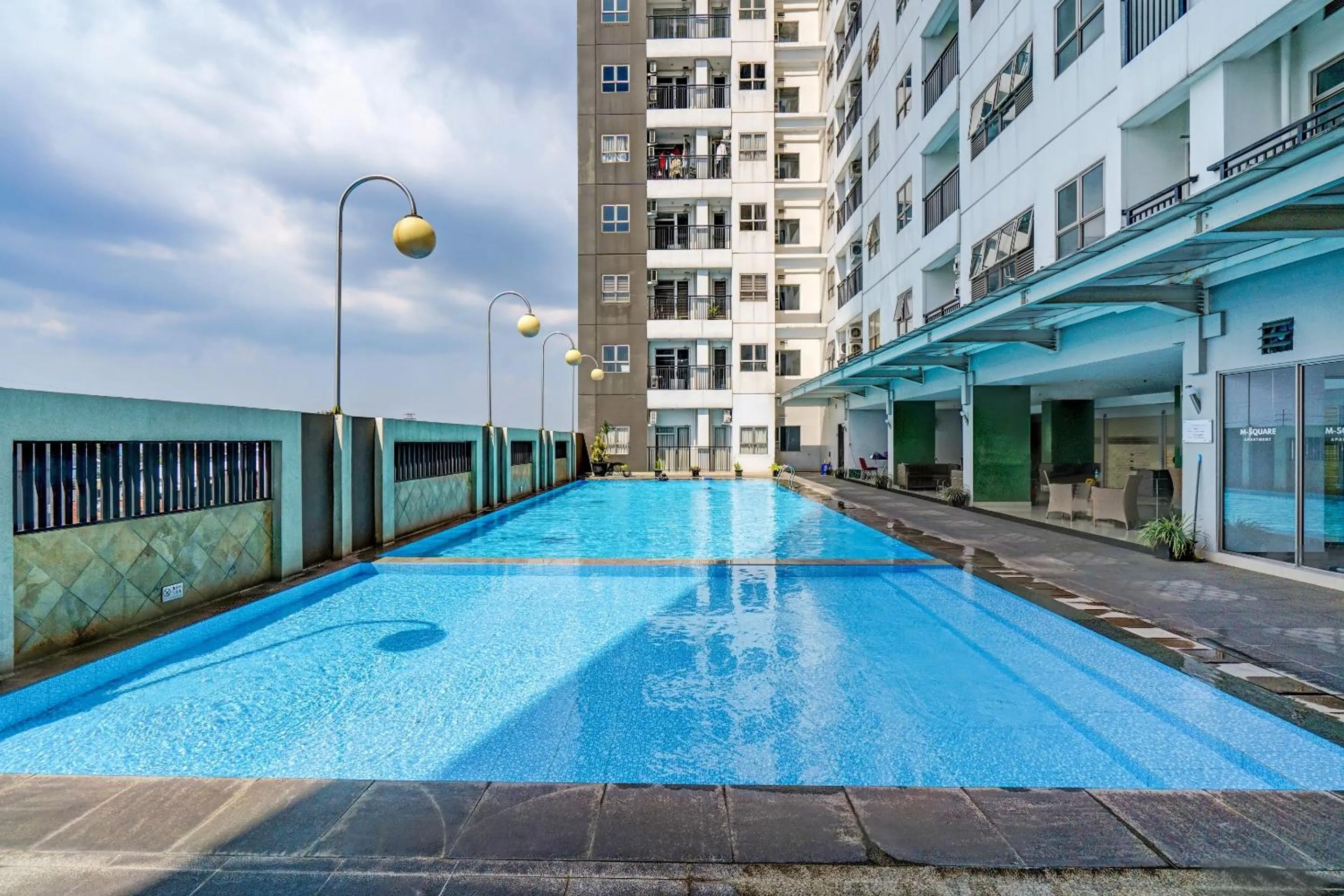 Lobby or reception in OYO Life 92548 M-square Apartment By Lins Pro