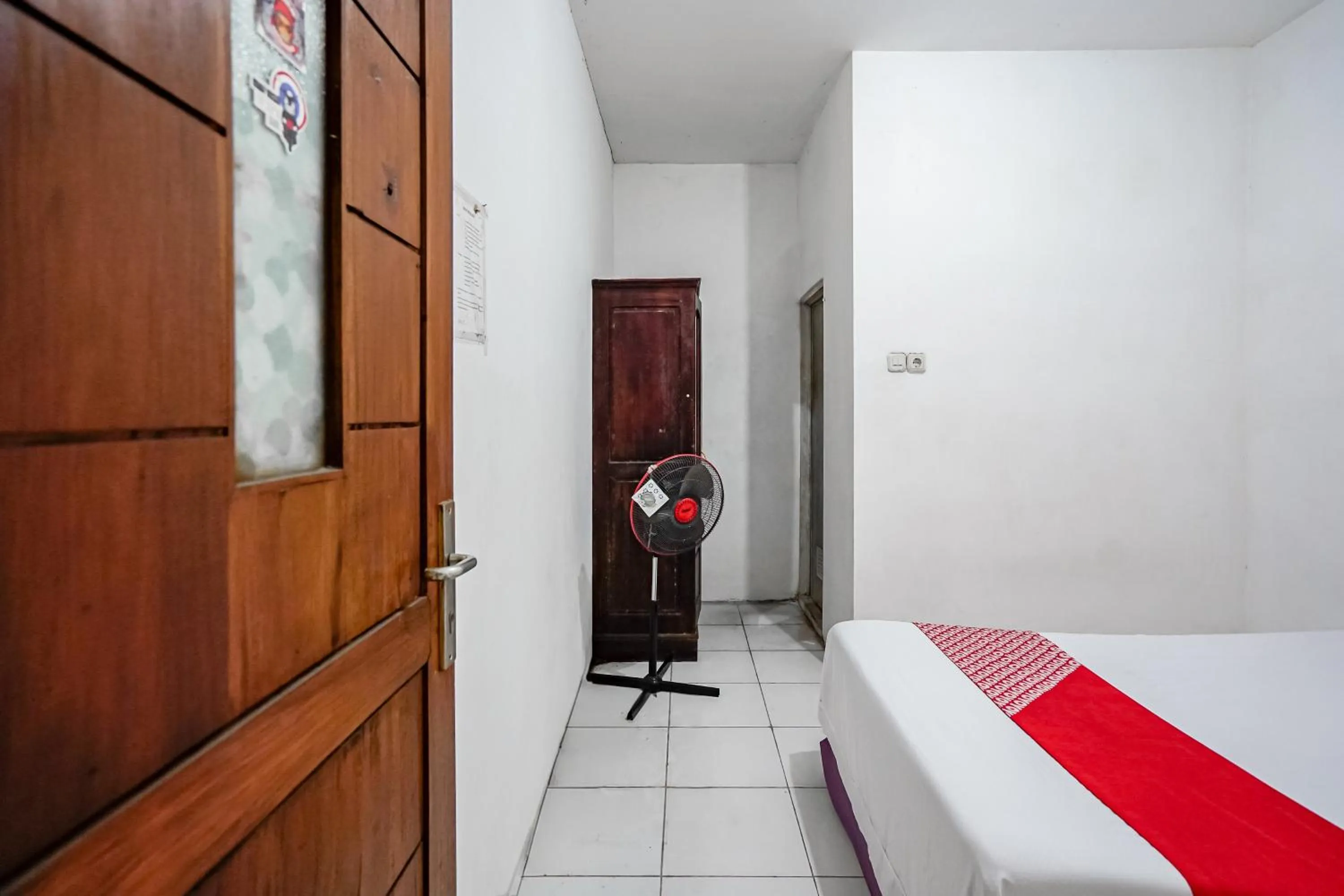 Bedroom, Bed in OYO Life 93009 Griya Nautika Sedati