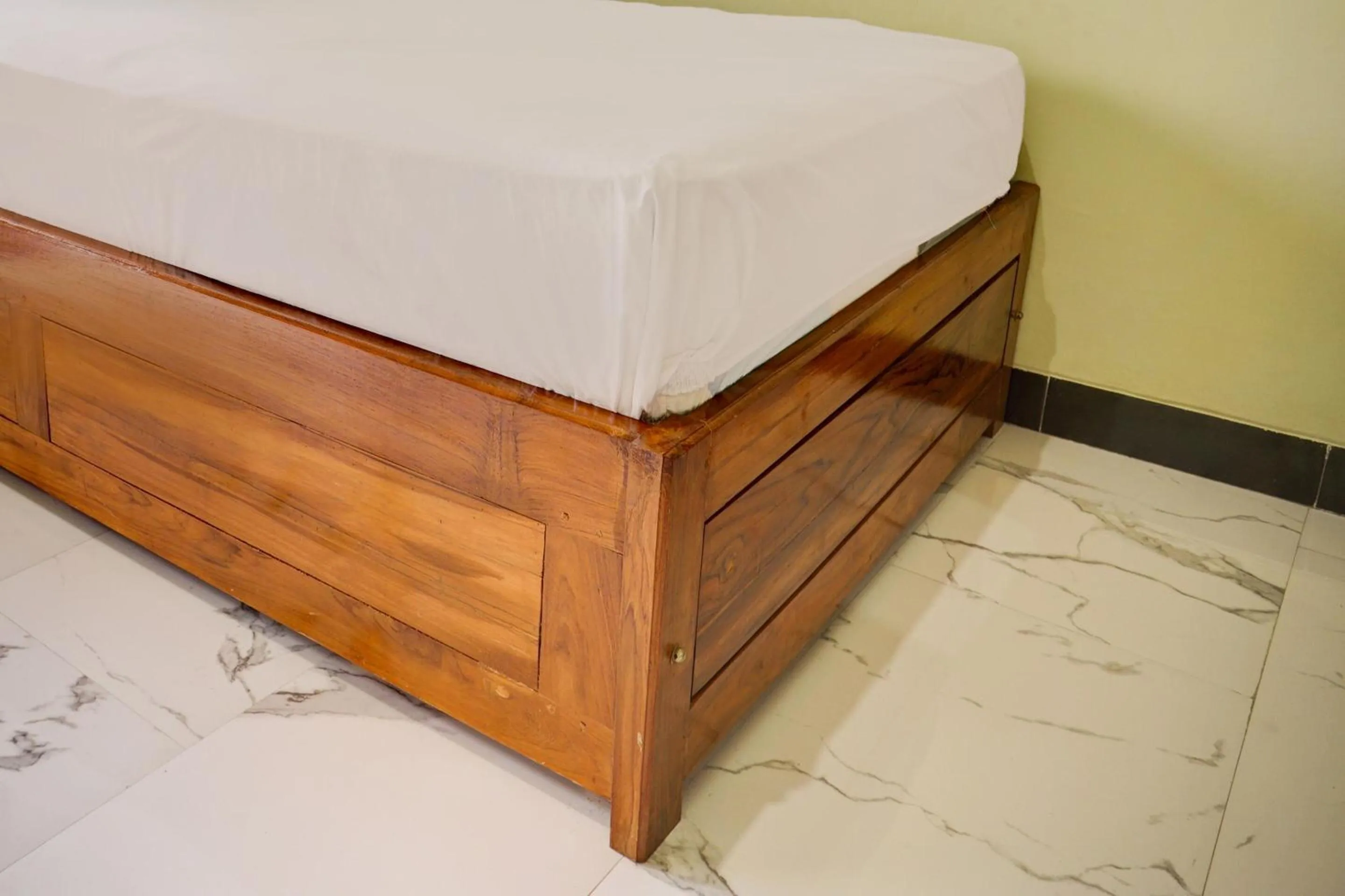 Bedroom, Bed in OYO Life 92922 Kost Bu Mala 1 Syariah