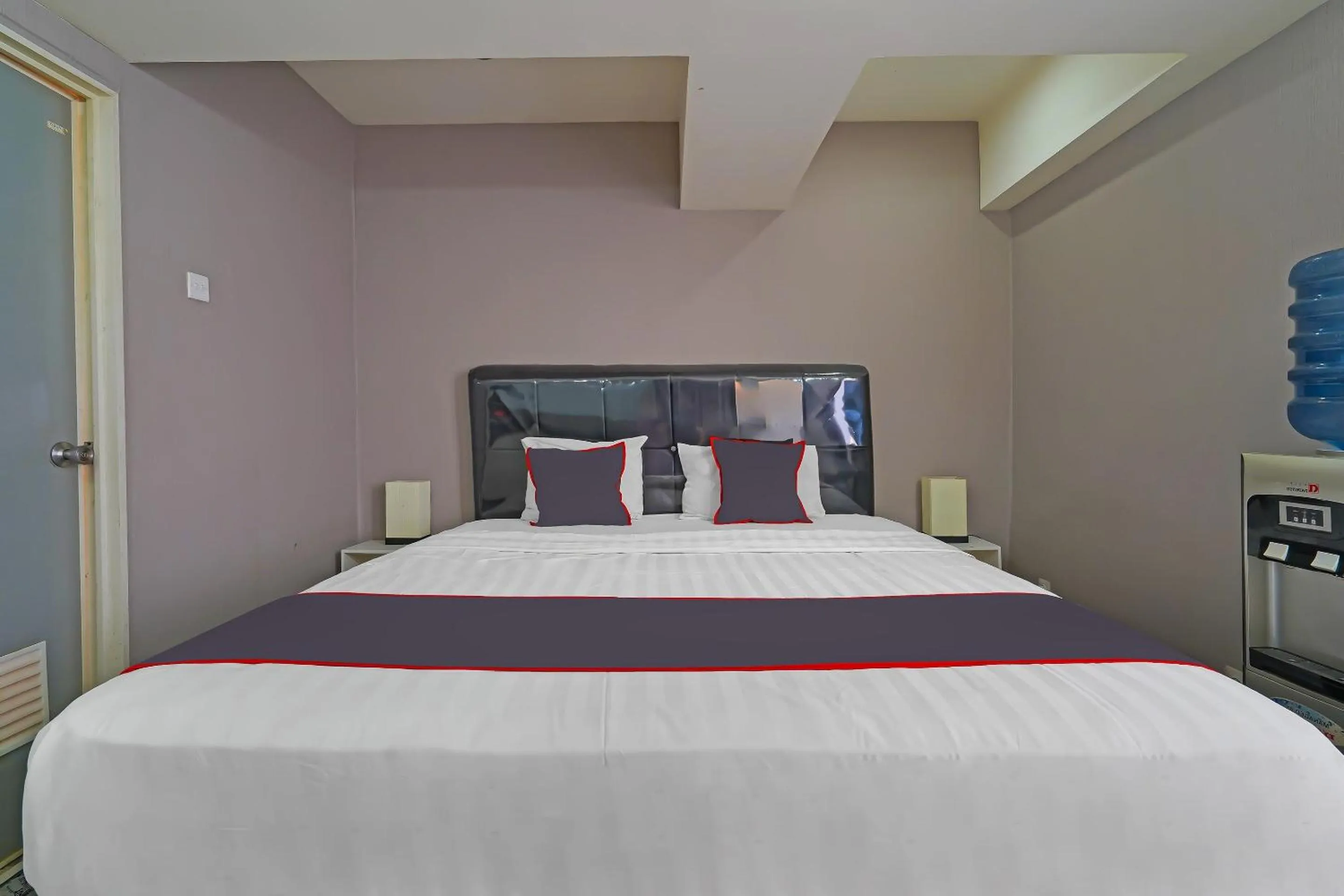 Bedroom, Bed in OYO Life 92649 Jarrdin Apartment By Glory
