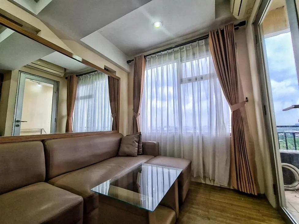 Bedroom in OYO Life 92649 Jarrdin Apartment By Glory