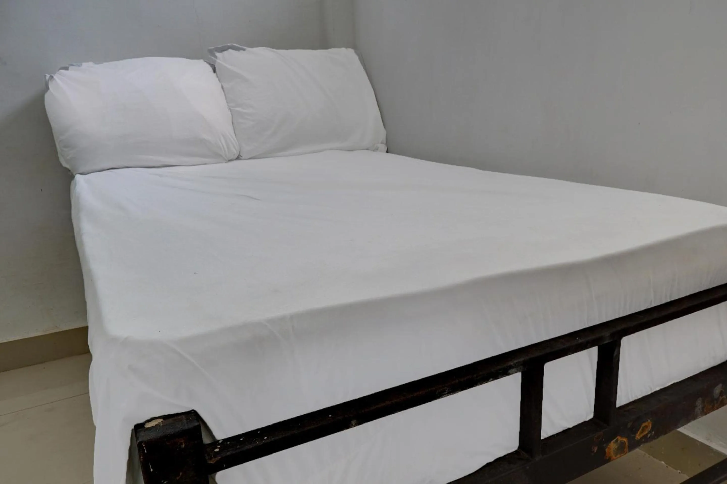 Bedroom, Bed in OYO Life 92919 Kost Wijaya Kusuma Lake Syariah