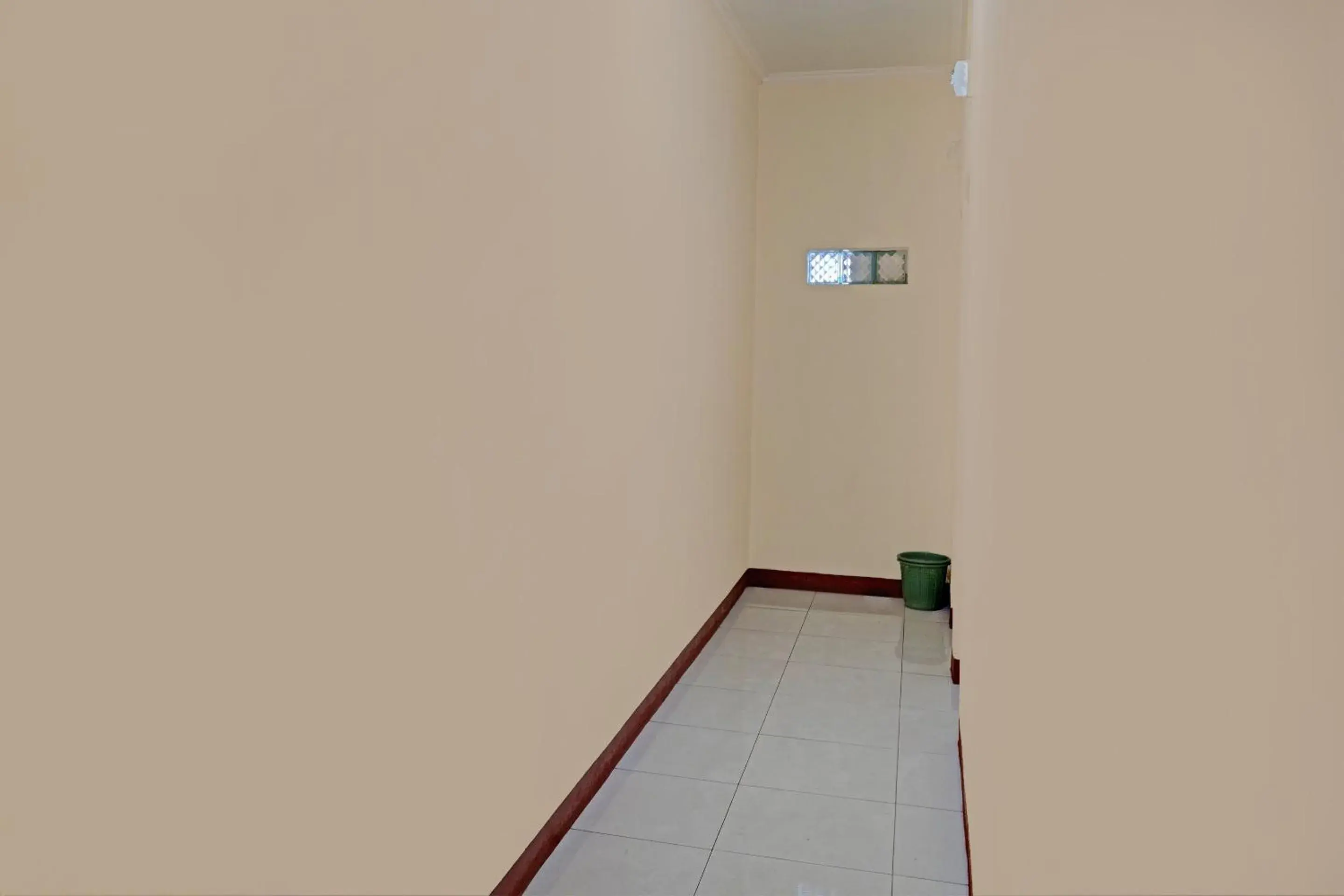 OYO Life 92546 Kost Merah Bojongsoang Syariah OYO Life 92546 Kost Merah Bojongsoang Syariah