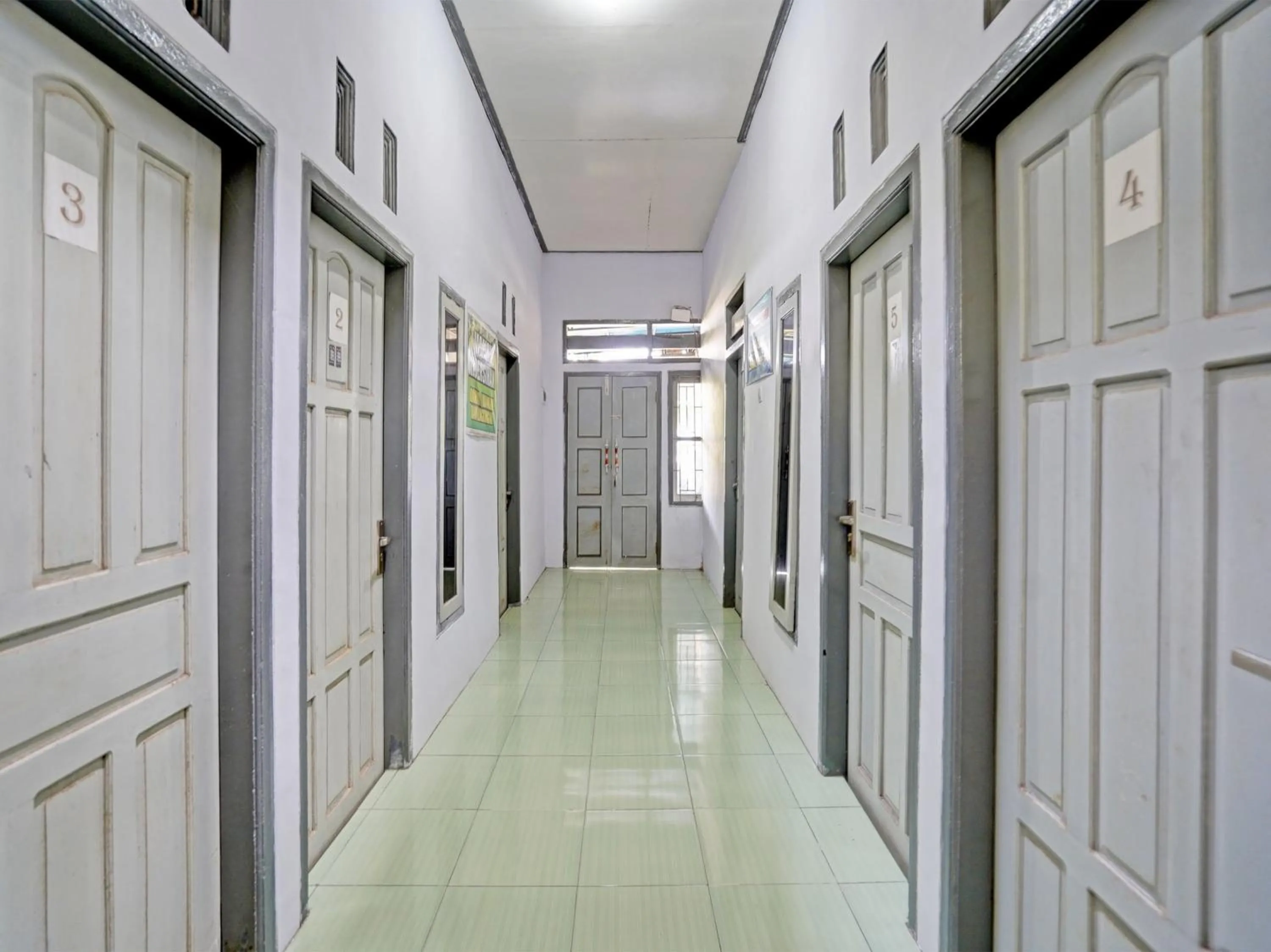 Lobby or reception in OYO Life 92937 Kost Putri Sarkara Syariah