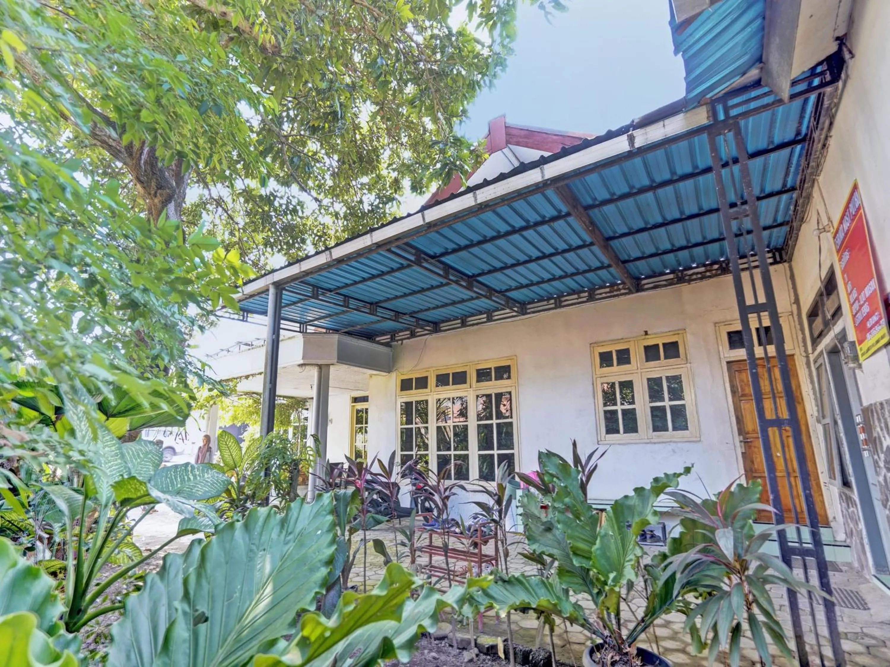 Other in OYO Life 92937 Kost Putri Sarkara Syariah
