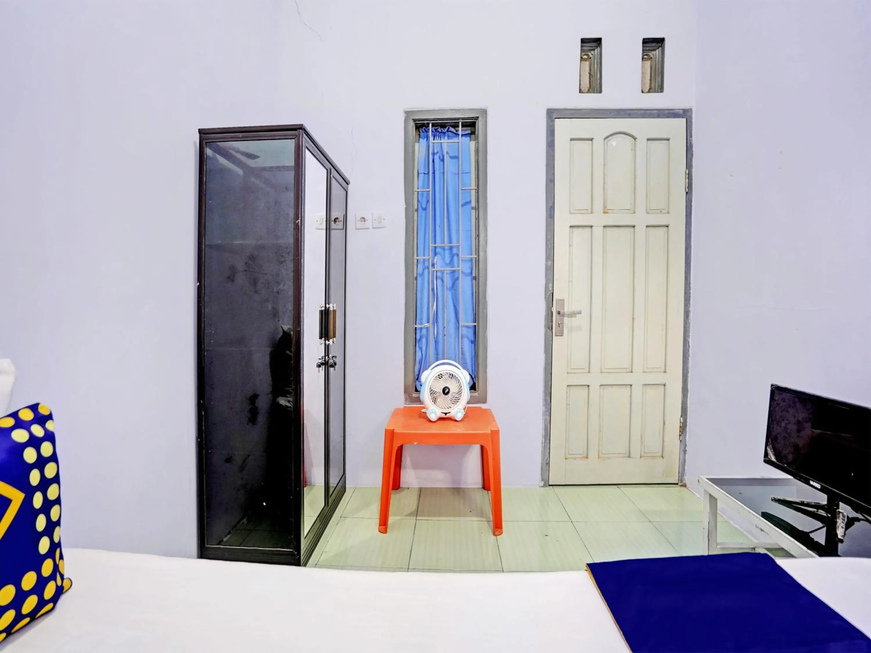 Bedroom in OYO Life 92937 Kost Putri Sarkara Syariah