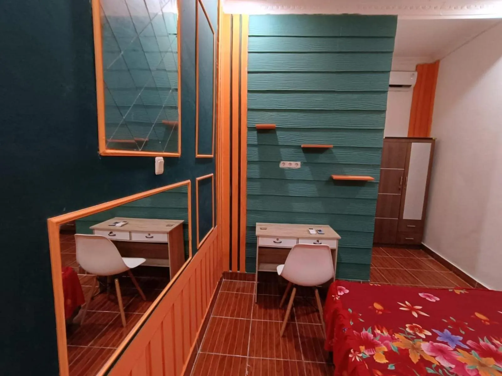 Bedroom, Bed in OYO Life 92977 Neba Kost Aesthetic