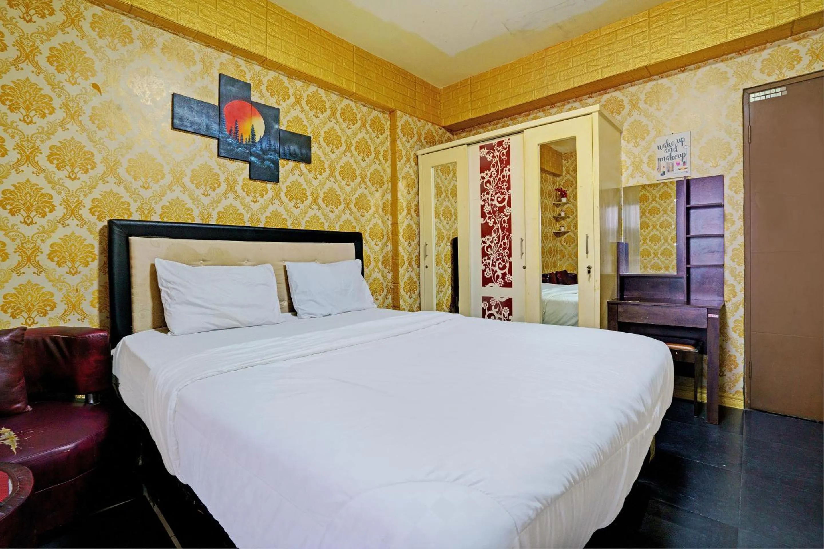 Bedroom, Bed in OYO Life 92978 Apartement Gateway Cicadas By Az Pro