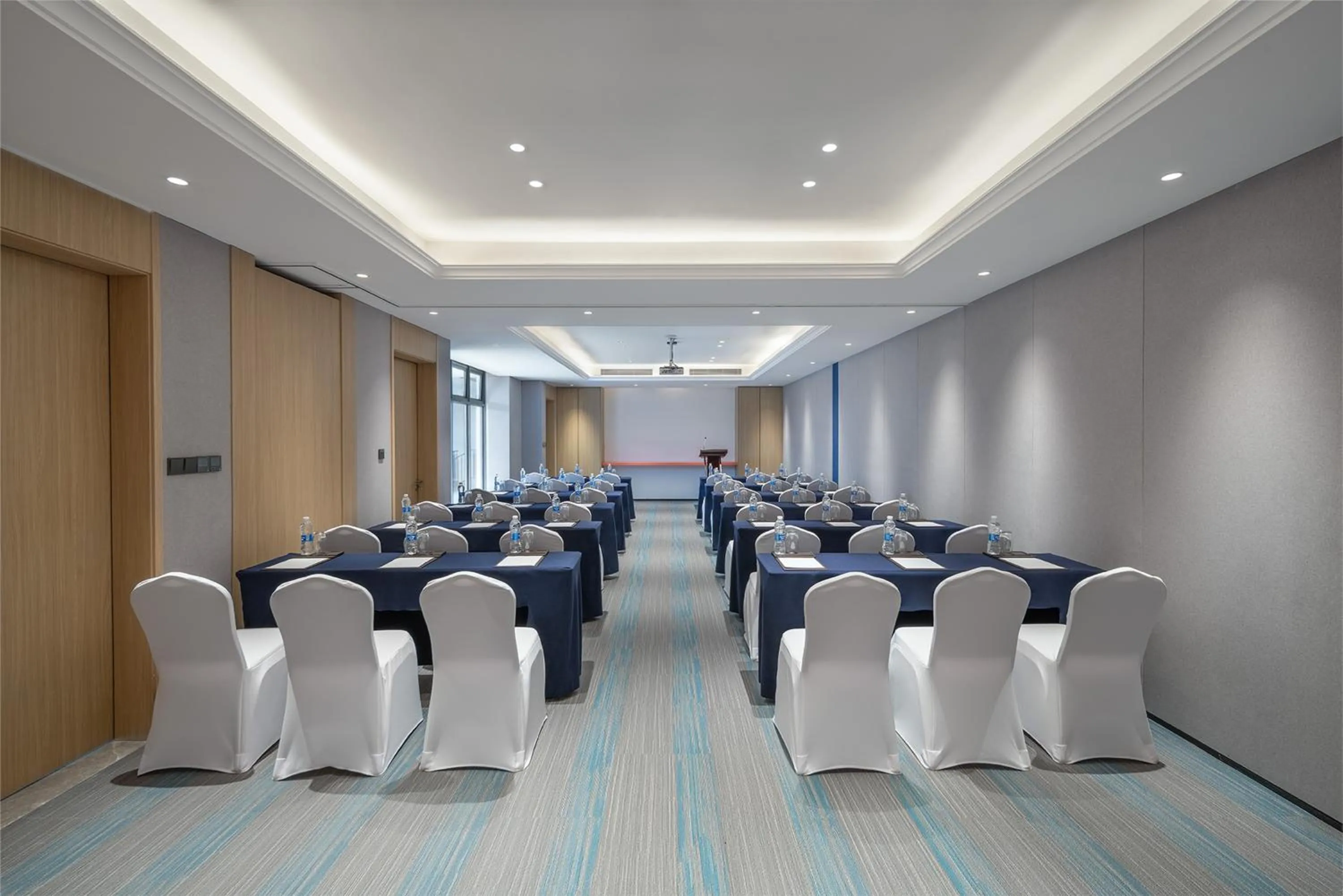 Meeting/conference room in Holiday Inn Express Wenchang by IHG